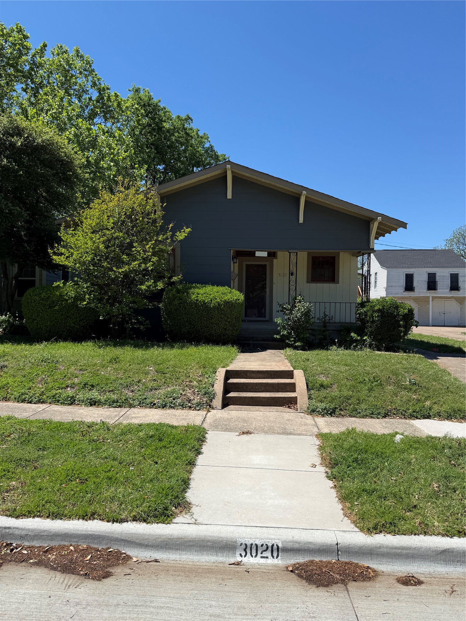 3020 Willing Avenue Fort Worth TX 76110