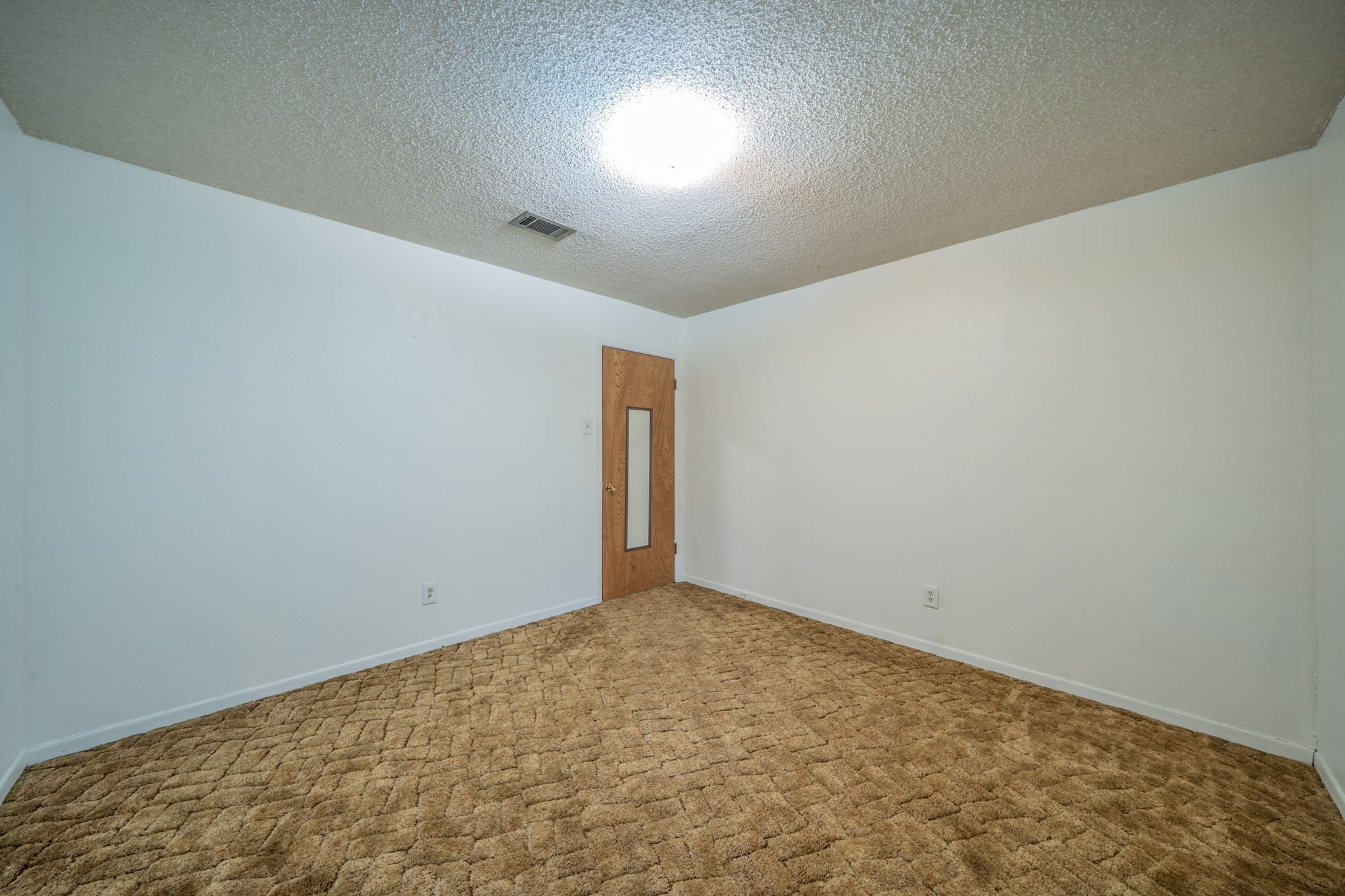 806 E Coral Way Grand Prairie TX 75051