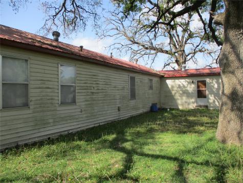310 Rs County Road 1495 Emory TX 75440