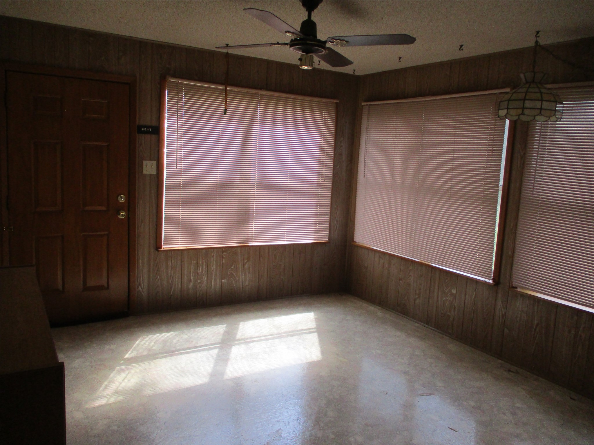 310 Rs County Road 1495 Emory TX 75440
