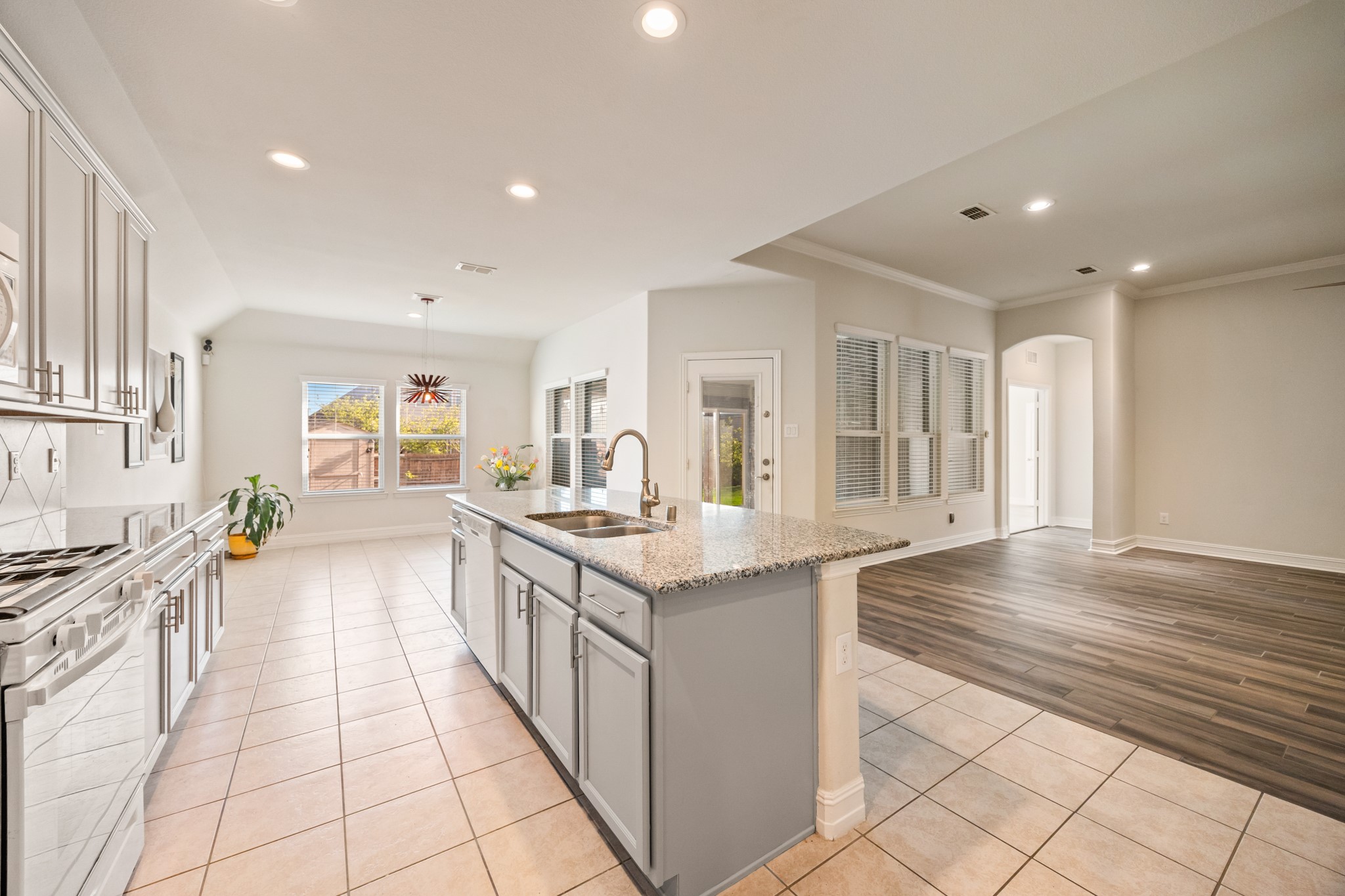 2100 Plamera Lane Fort Worth TX 76131
