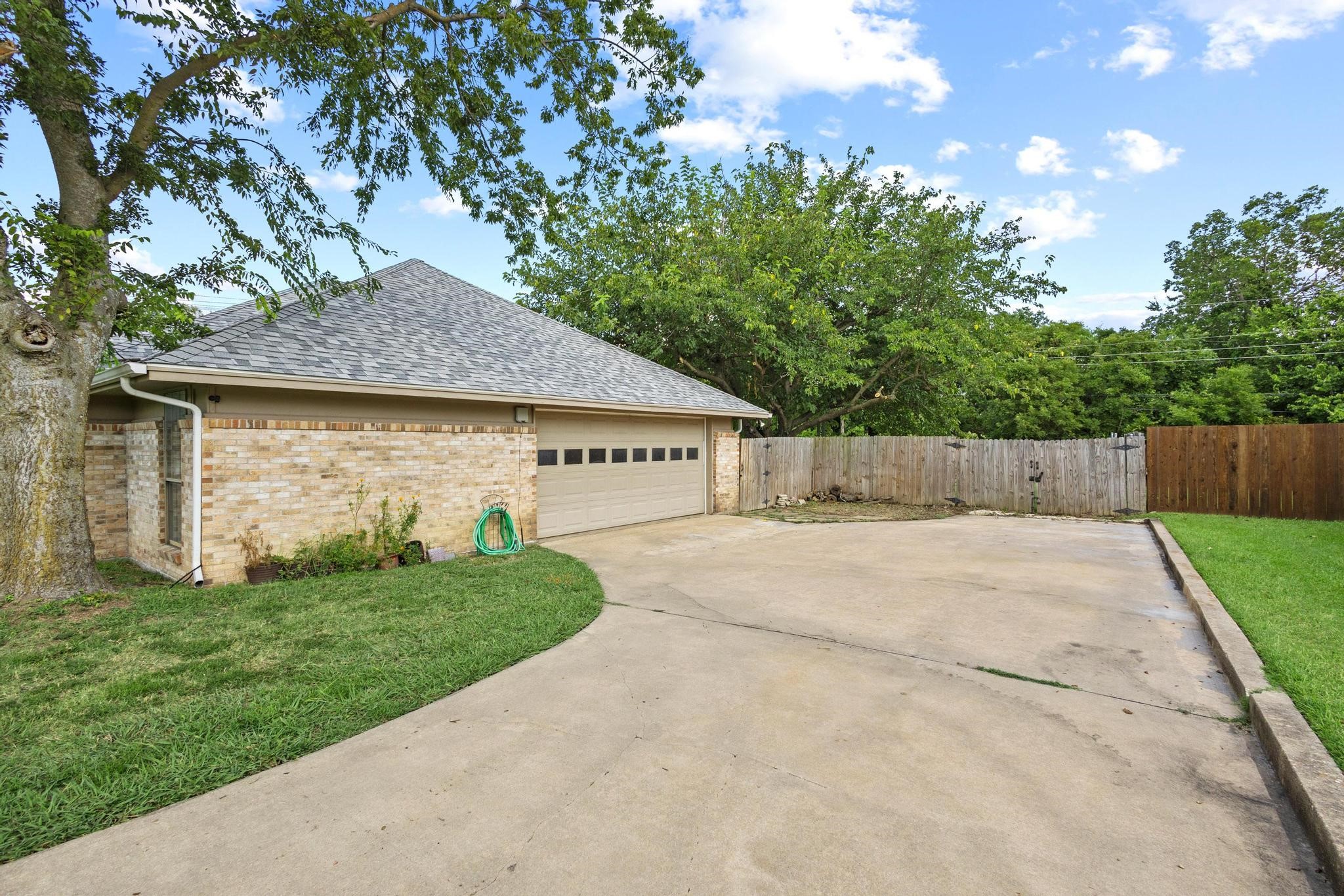 600 Blanton Drive Sherman TX 75092