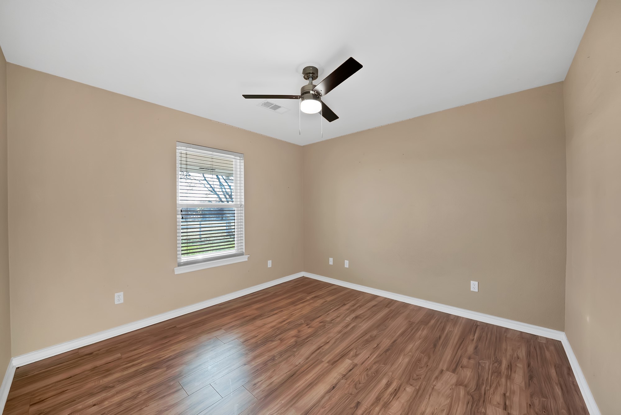 109 Pioneer Court Waxahachie TX 75167