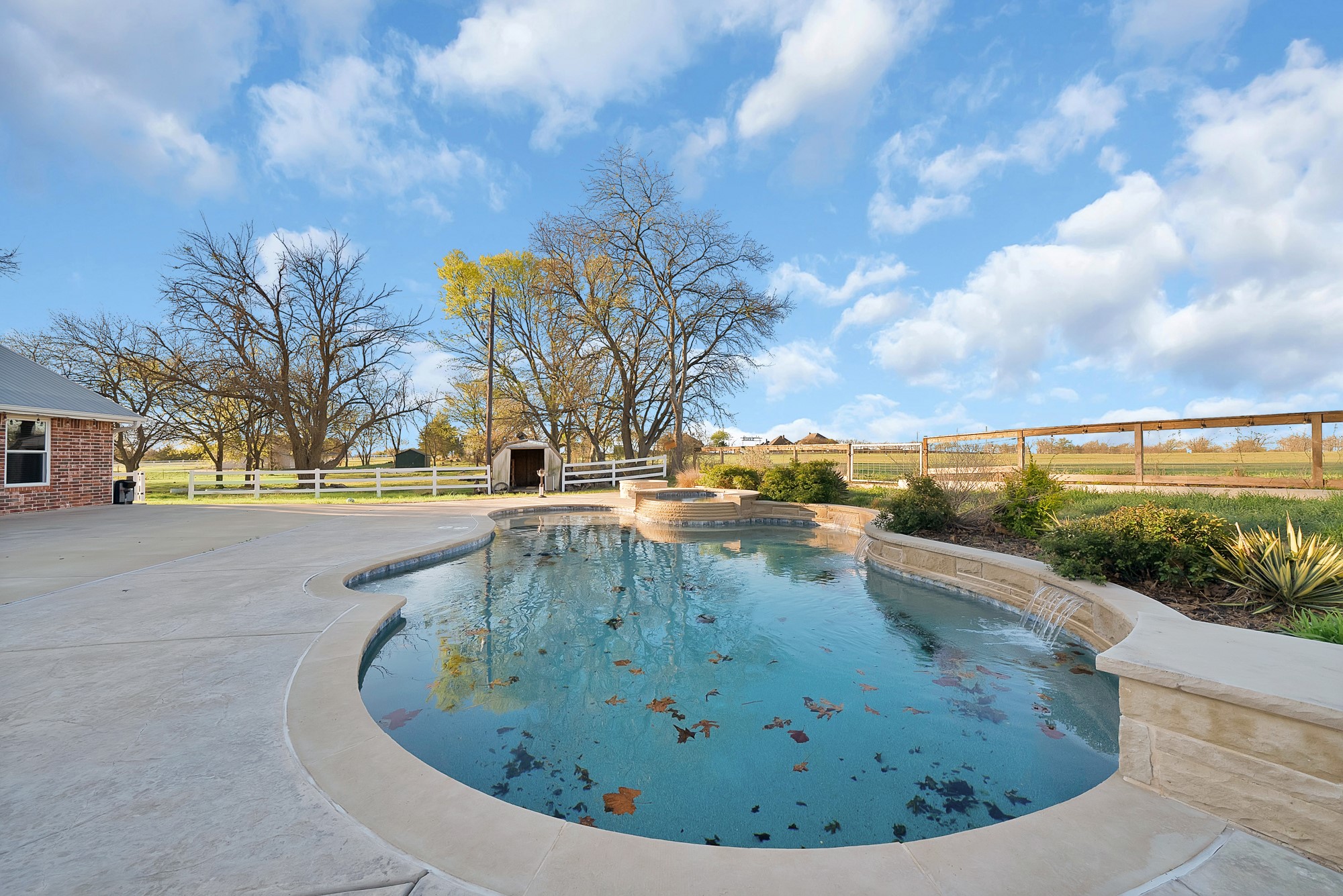 109 Pioneer Court Waxahachie TX 75167