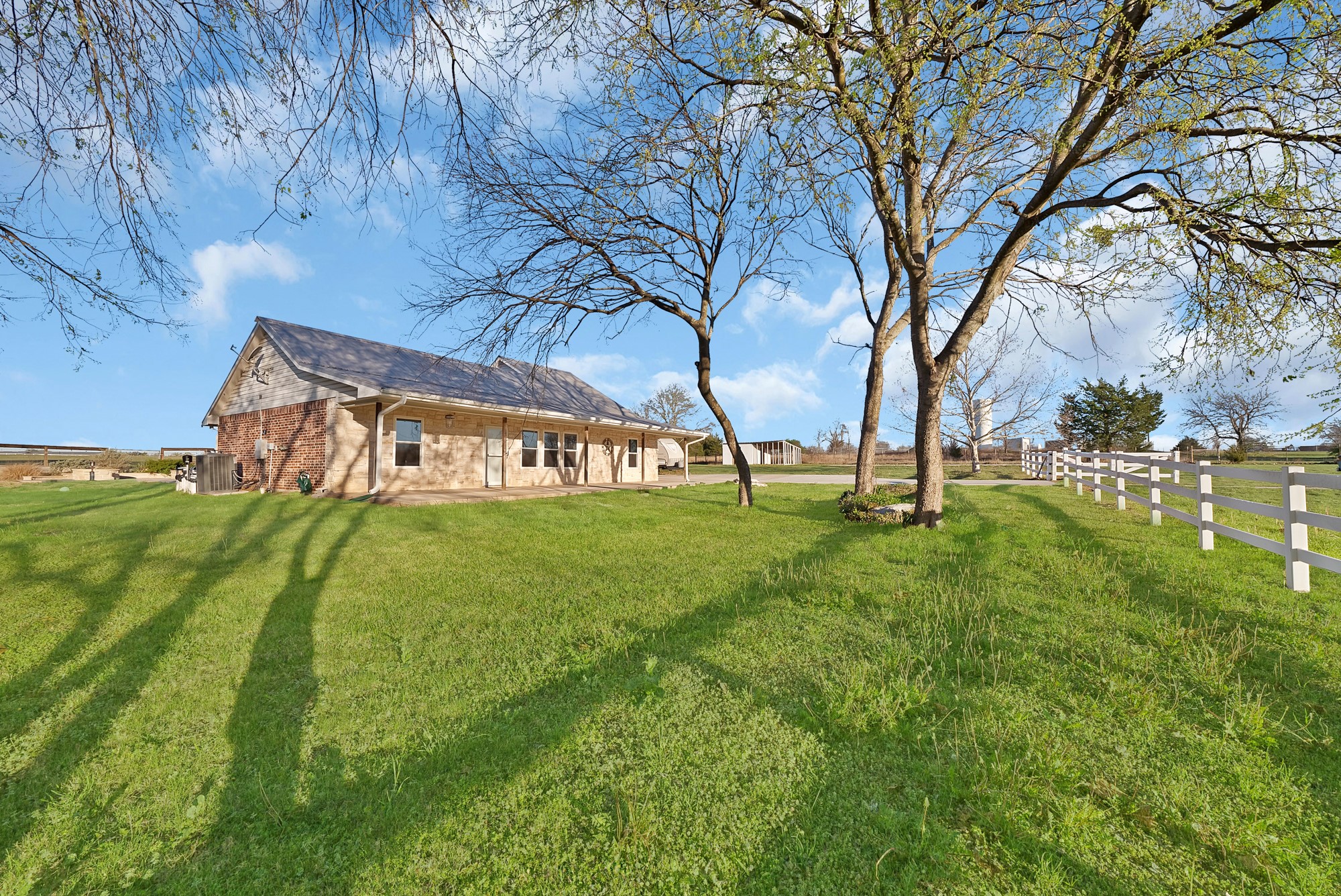 109 Pioneer Court Waxahachie TX 75167