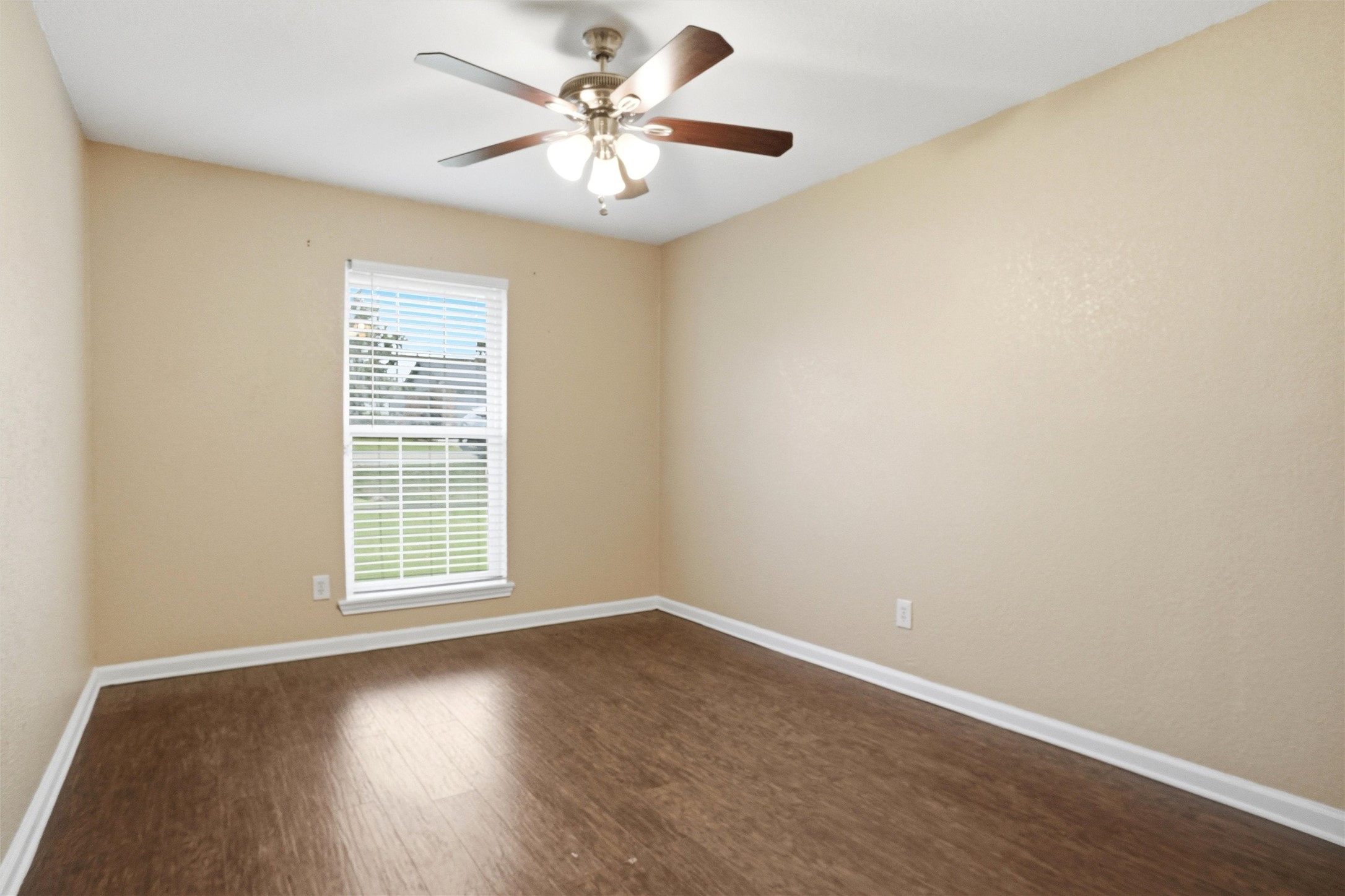 148 Lilac Lane Azle TX 76020
