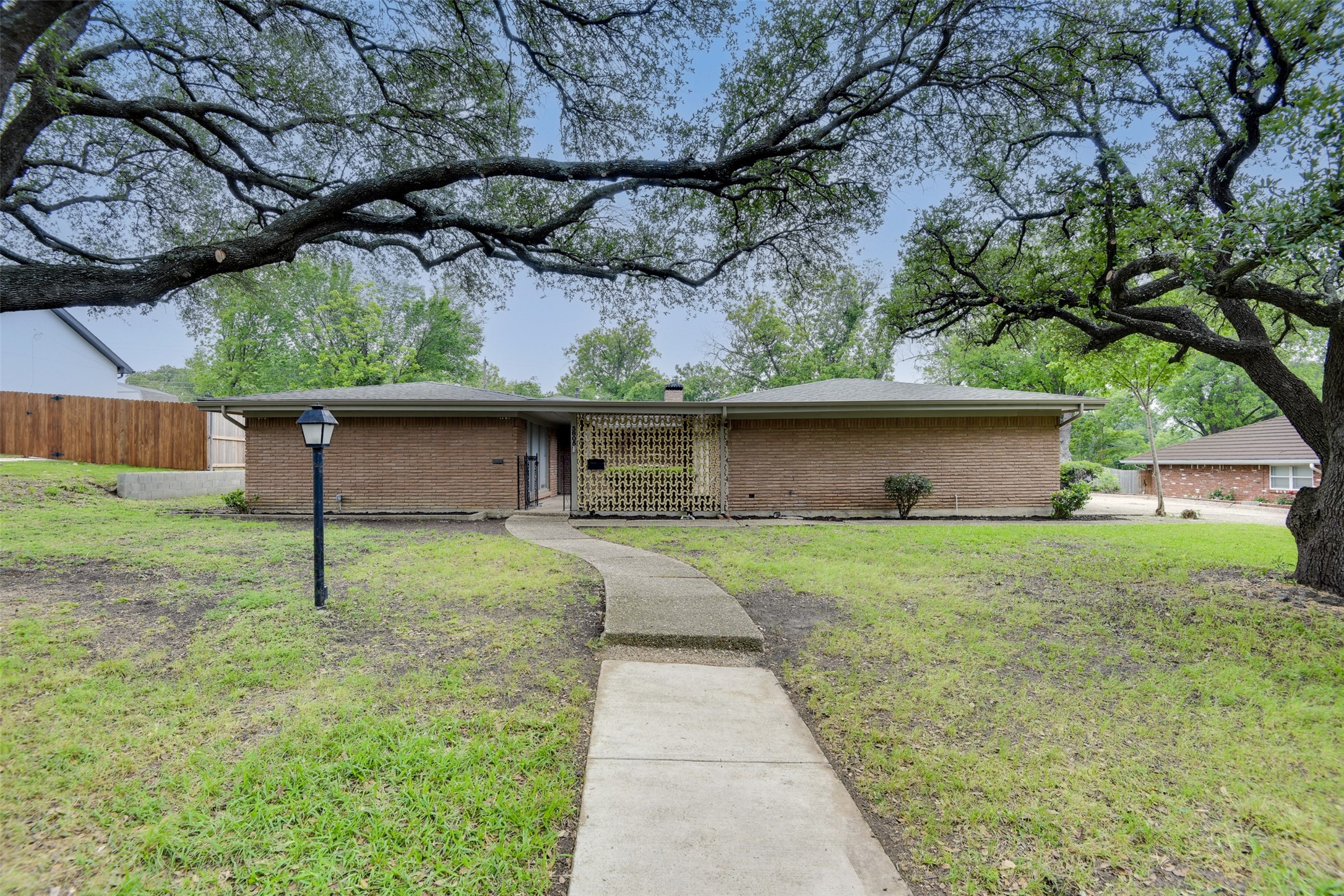 3805 Wedgway Drive Fort Worth TX 76133
