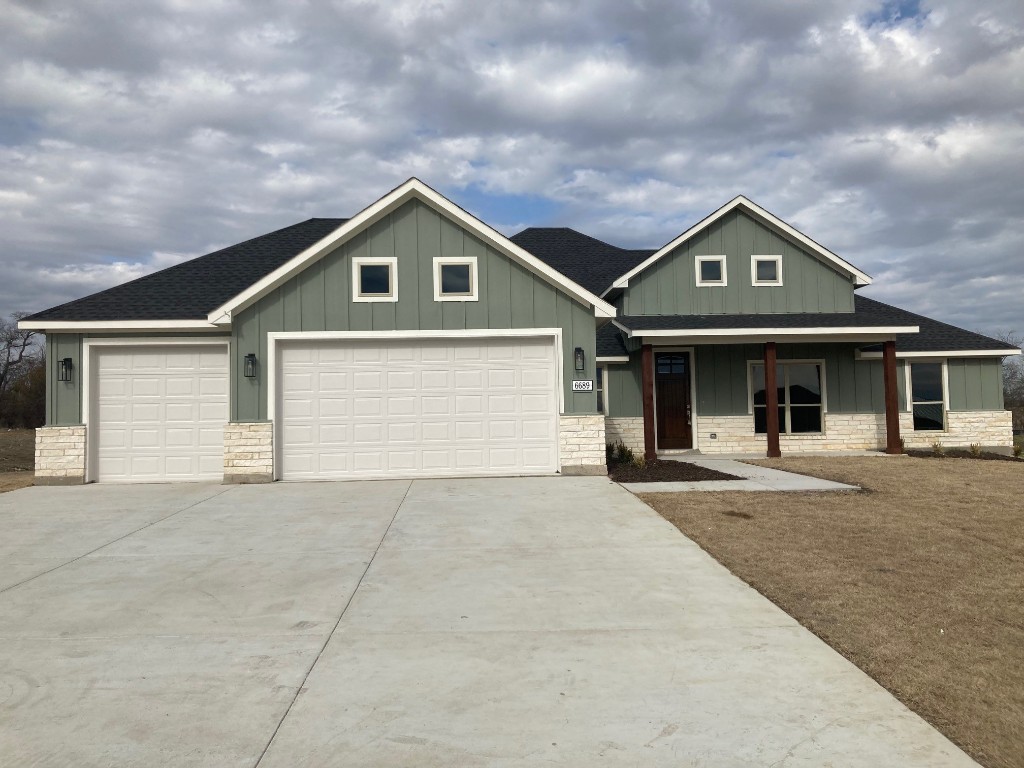 6689 North Bob White Way Sanger TX 76266