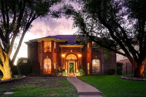 2031 Deepwood Street Mesquite TX 75181