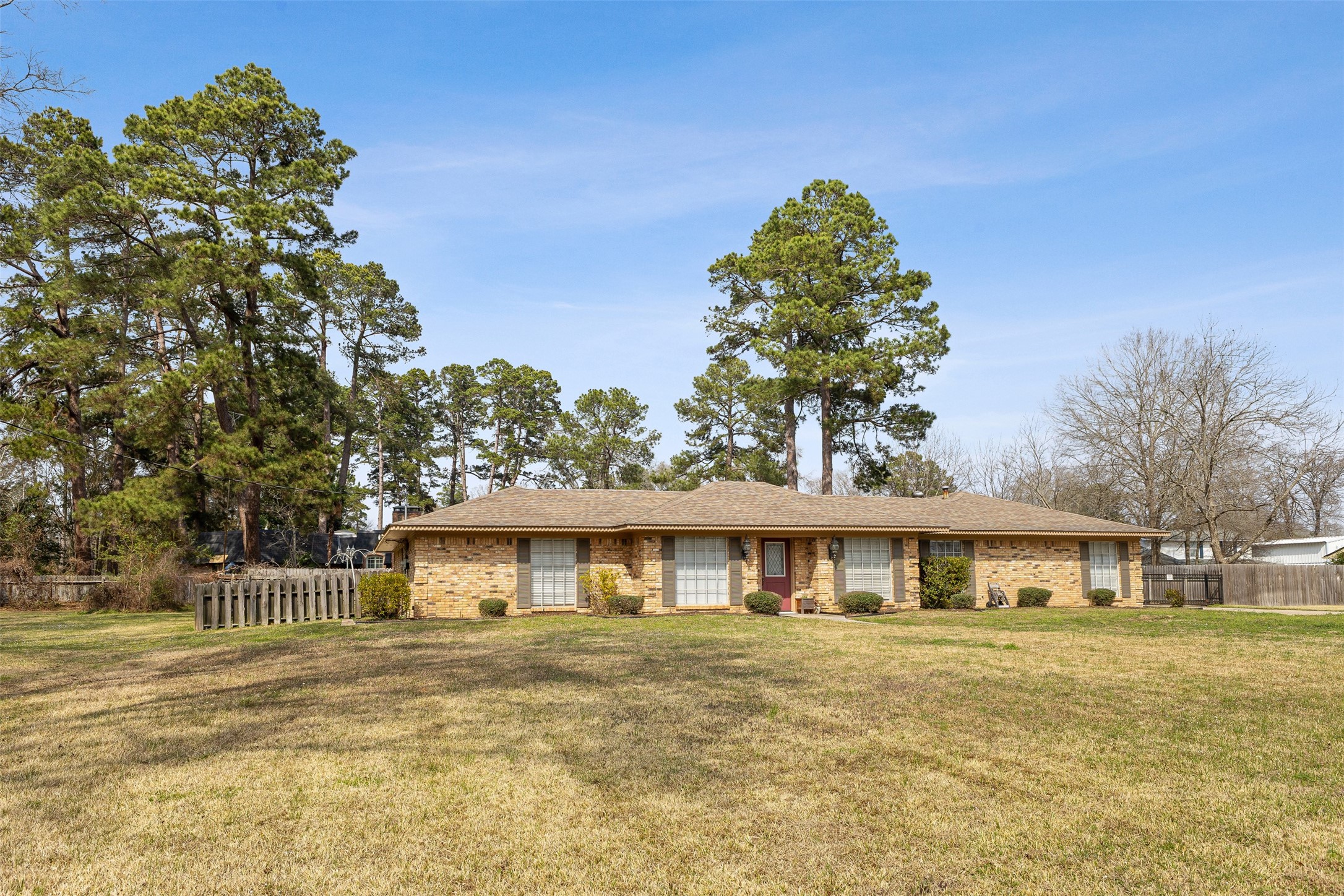 1302 W Sabine Street Carthage TX 75633