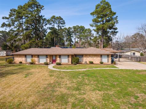 1302 W Sabine Street Carthage TX 75633