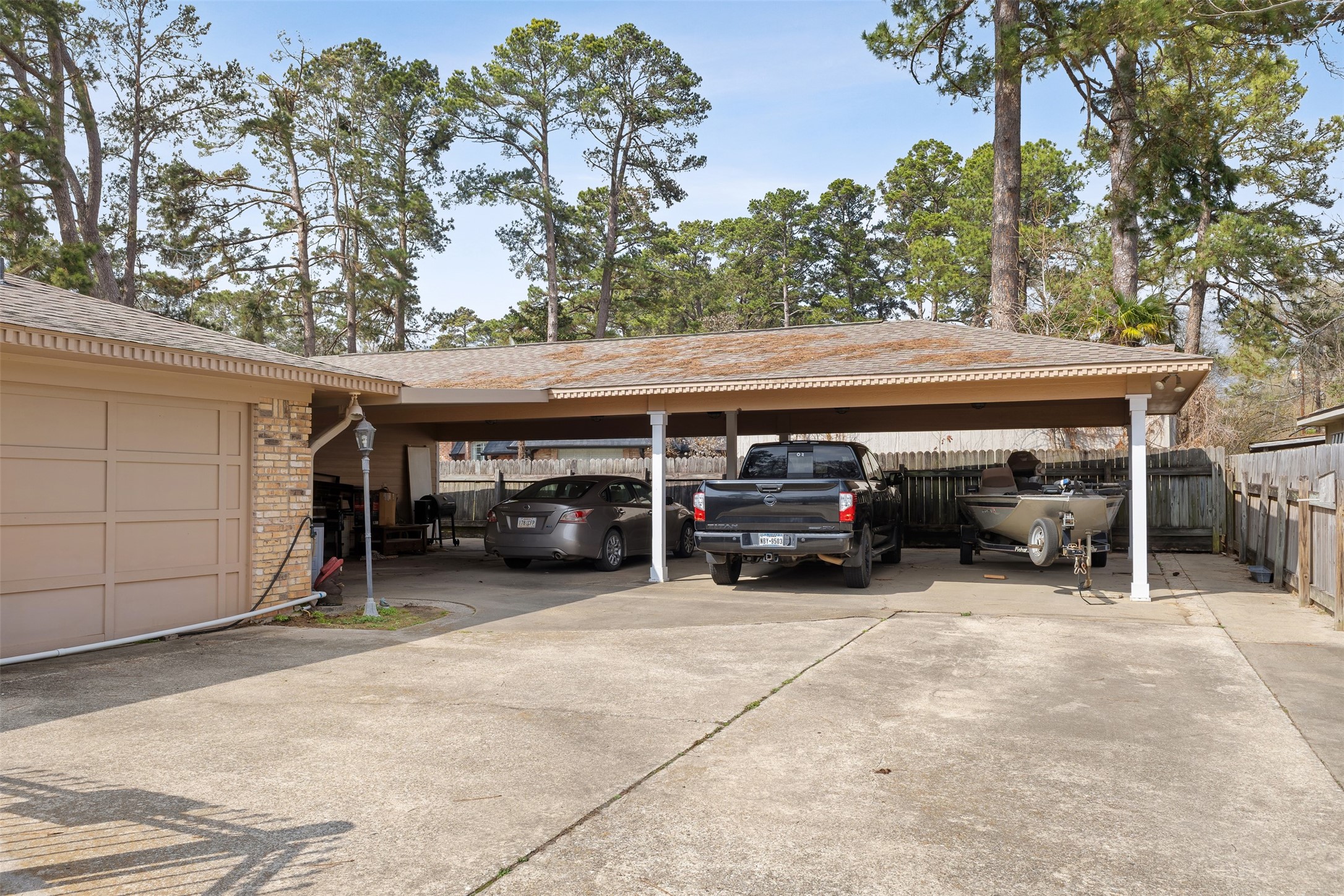 1302 W Sabine Street Carthage TX 75633