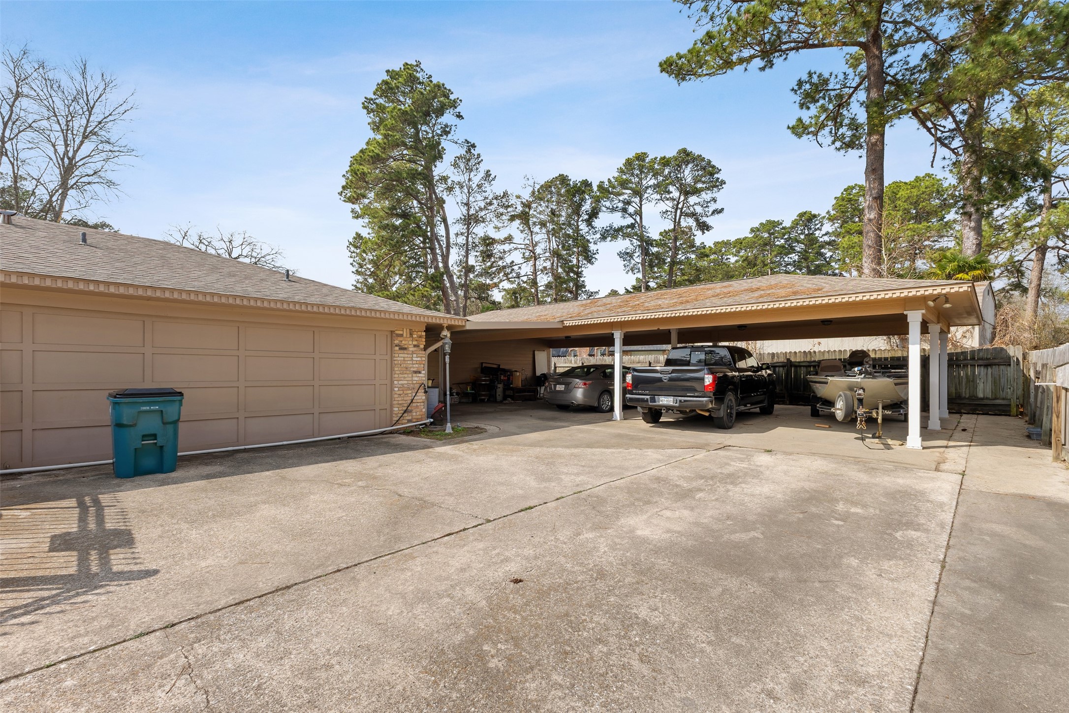 1302 W Sabine Street Carthage TX 75633