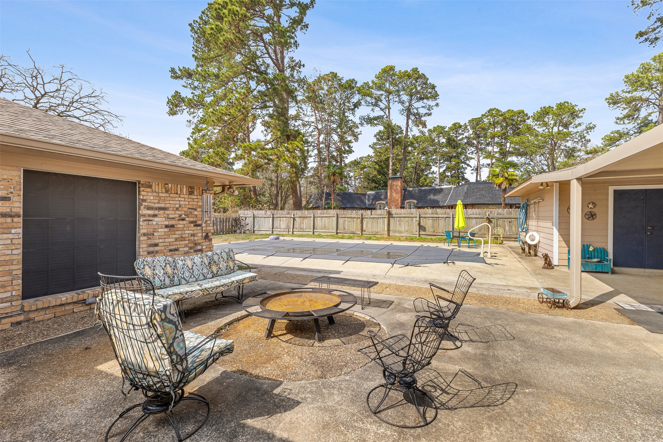 1302 W Sabine Street Carthage TX 75633