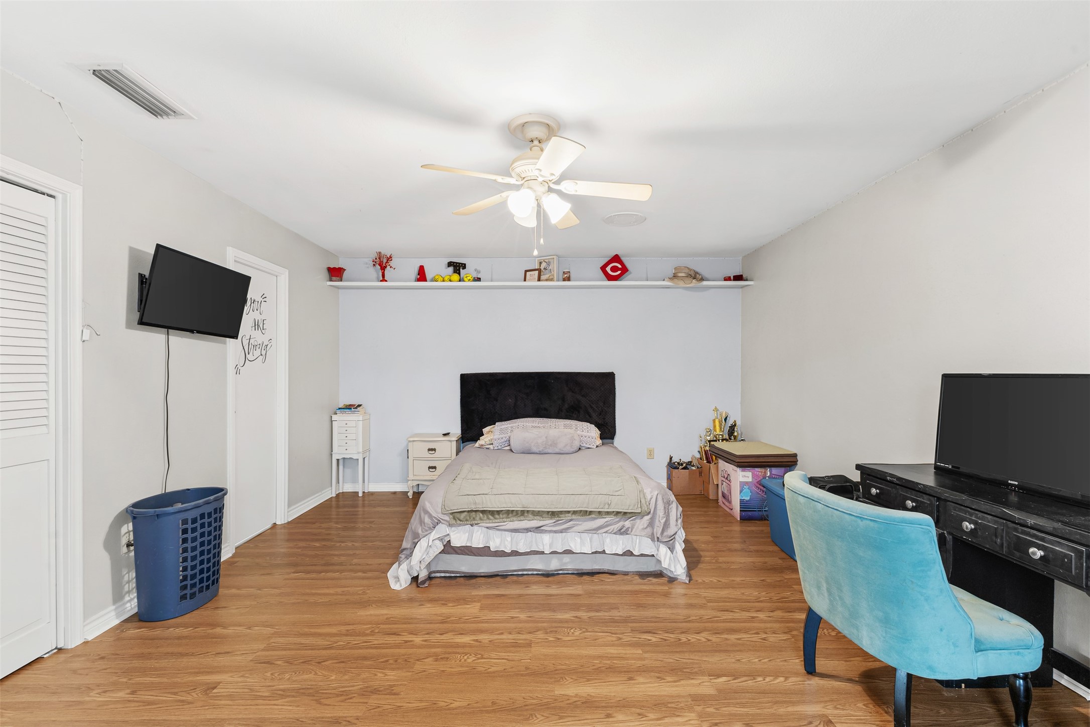 1302 W Sabine Street Carthage TX 75633