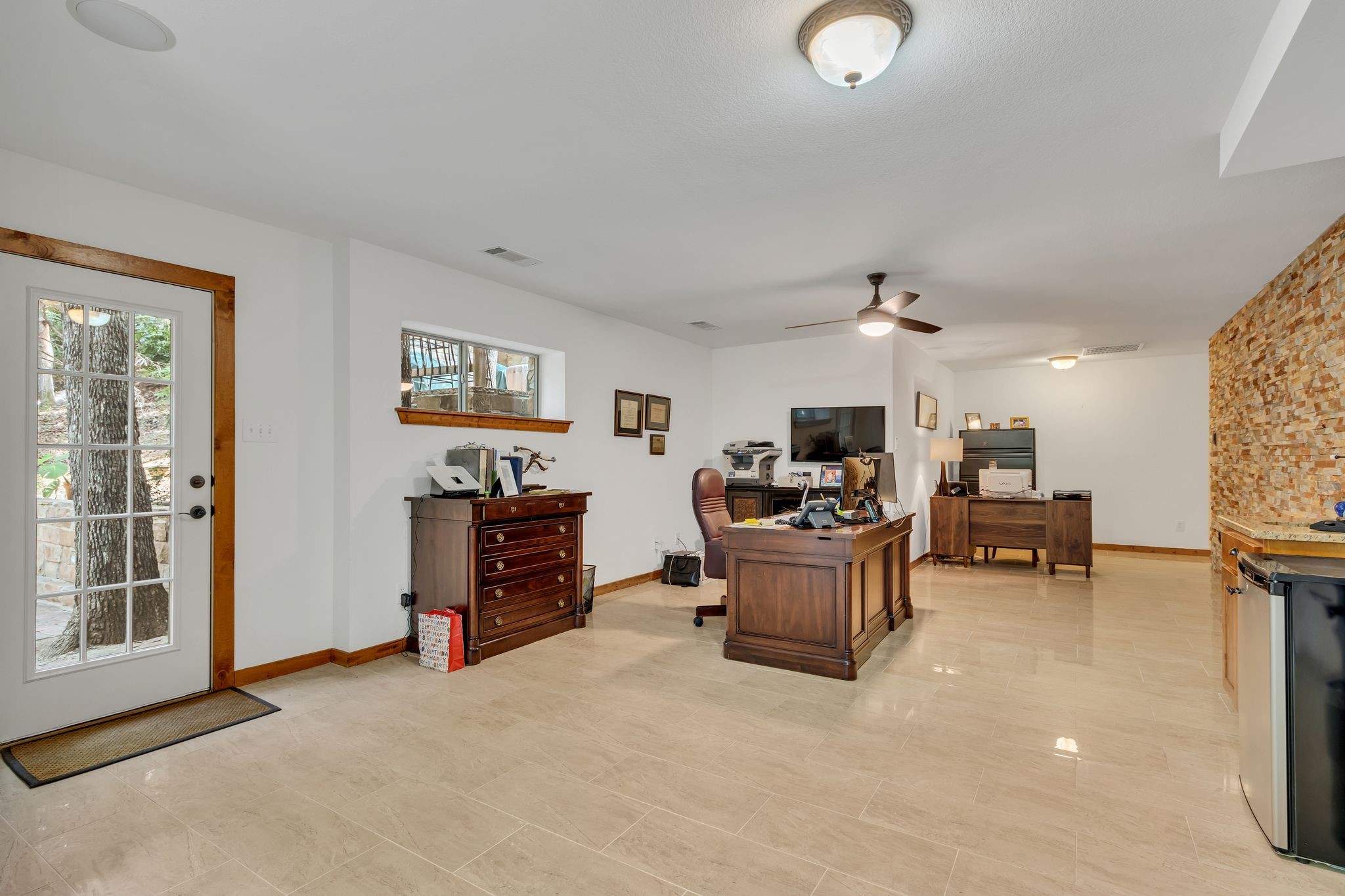 100 N Edgewater Drive Highland Village TX 75077