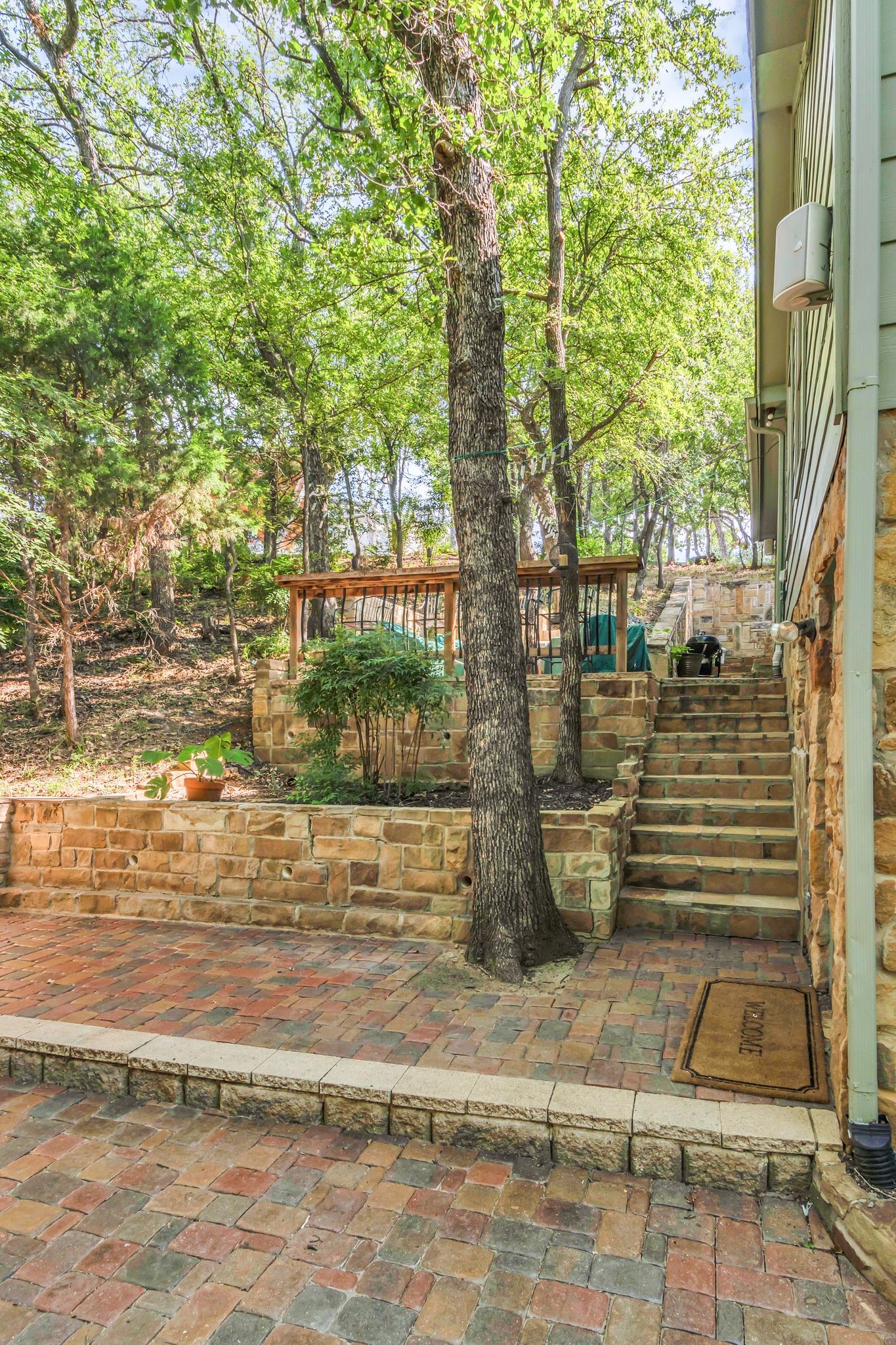 100 N Edgewater Drive Highland Village TX 75077