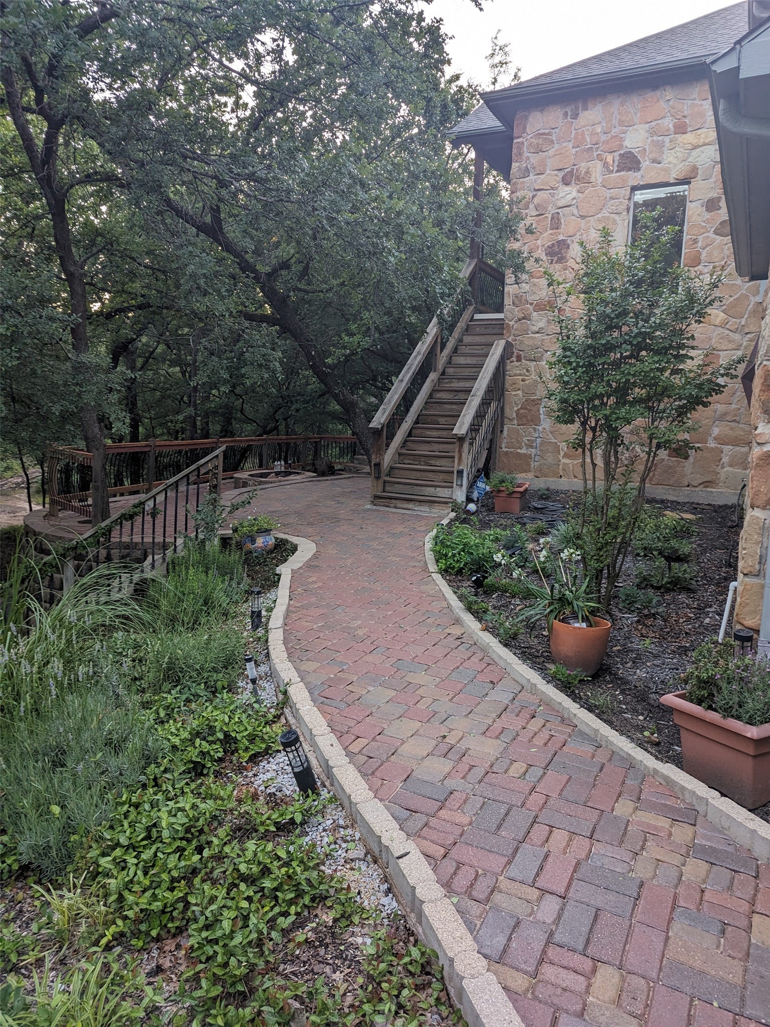 100 N Edgewater Drive Highland Village TX 75077