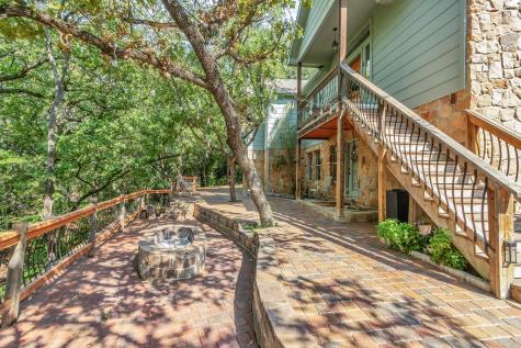 100 N Edgewater Drive Highland Village TX 75077