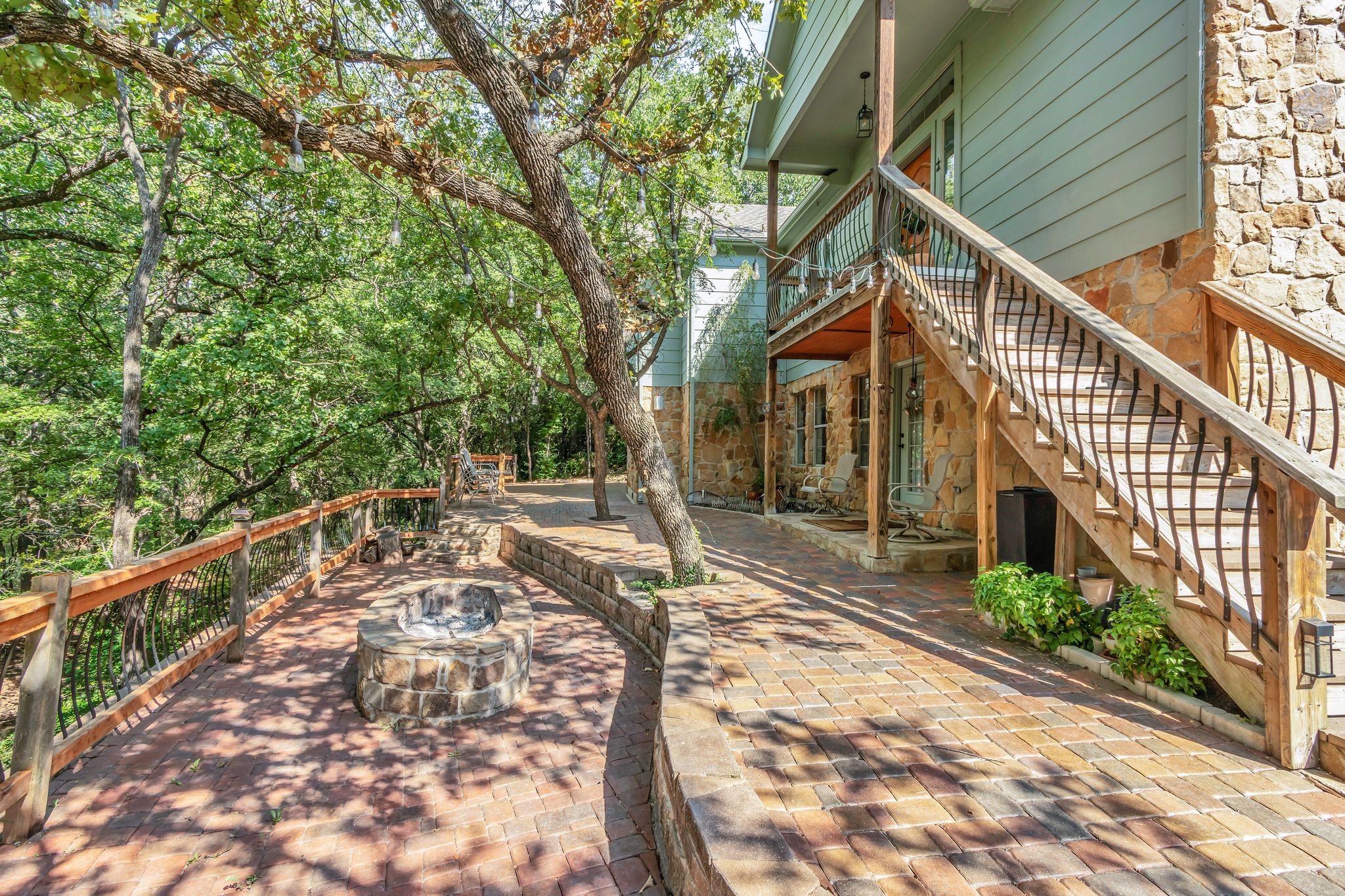 100 N Edgewater Drive Highland Village TX 75077
