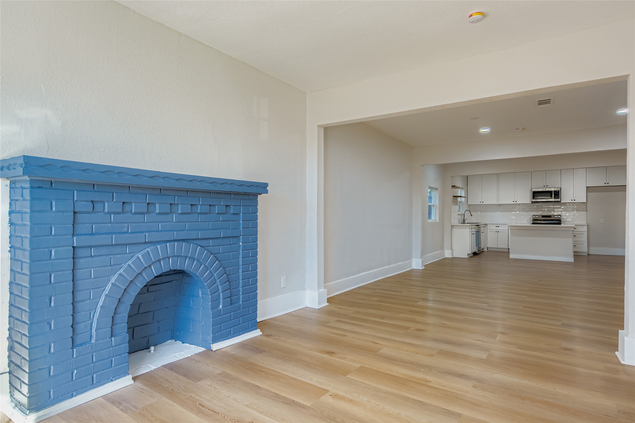 603 W Pembroke Avenue Dallas TX 75208