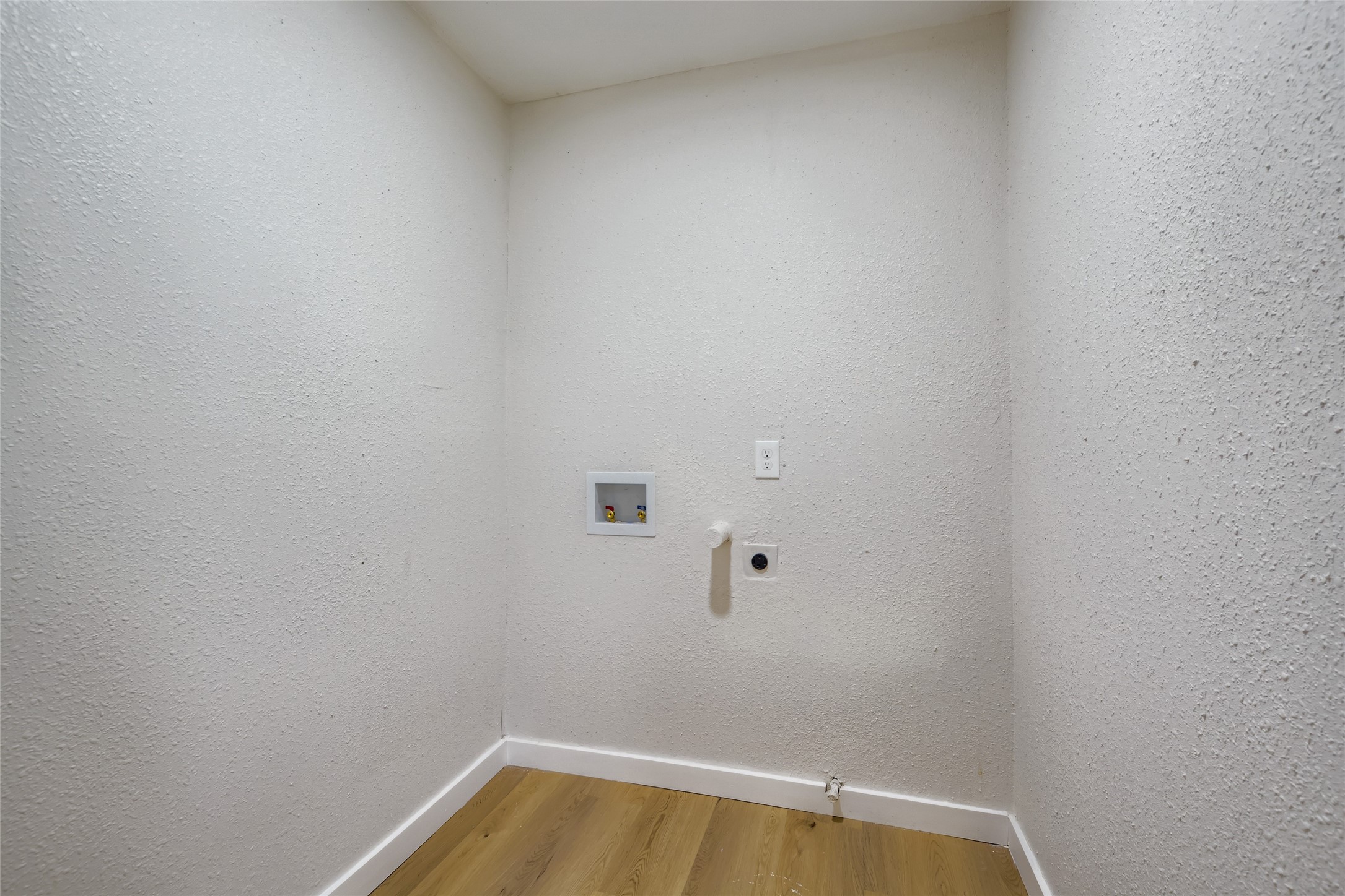 603 W Pembroke Avenue Dallas TX 75208