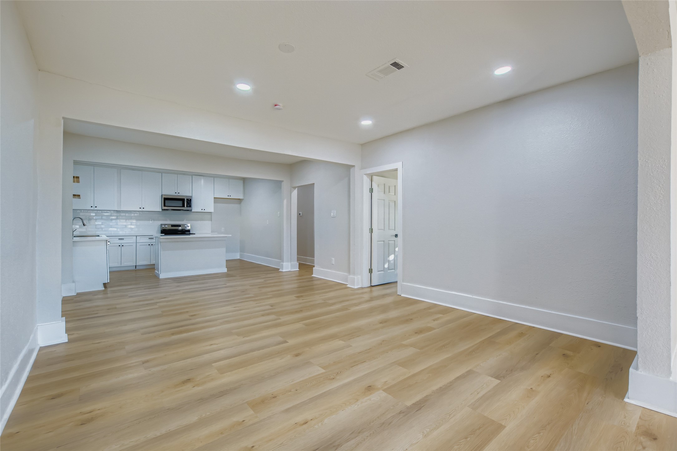 603 W Pembroke Avenue Dallas TX 75208