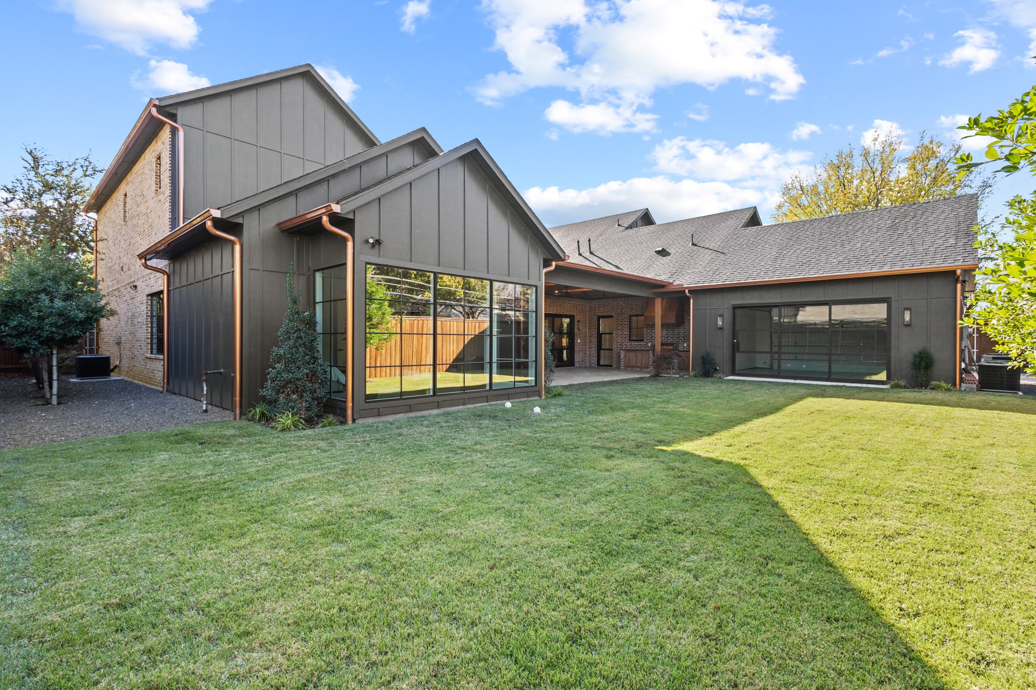 5925 Williamstown Road Dallas TX 75230