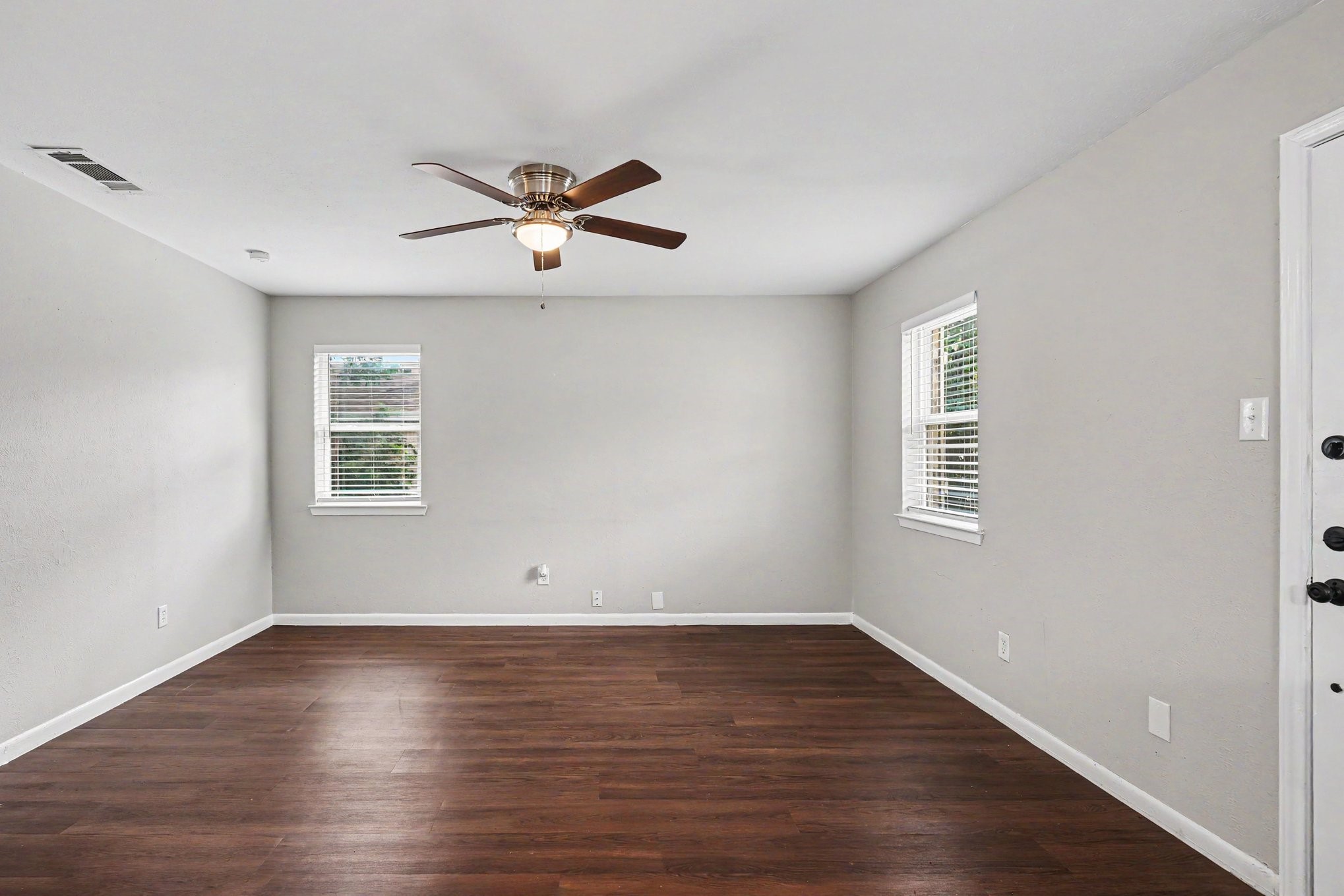 809 E Bovell Street Crowley TX 76036