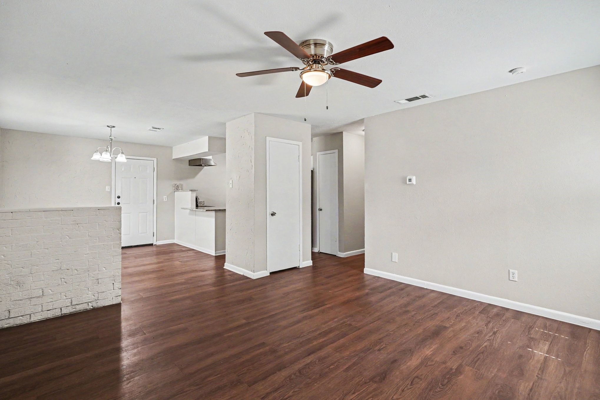 809 E Bovell Street Crowley TX 76036