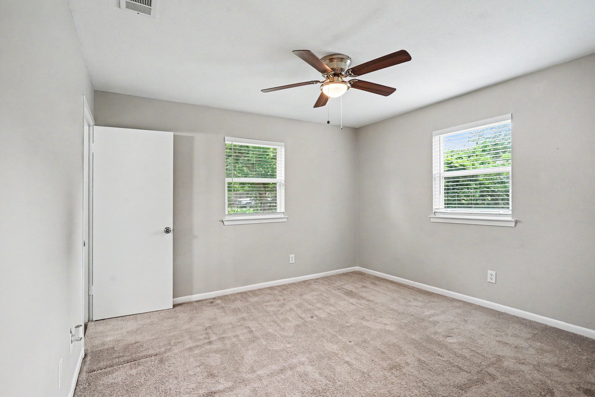 809 E Bovell Street Crowley TX 76036