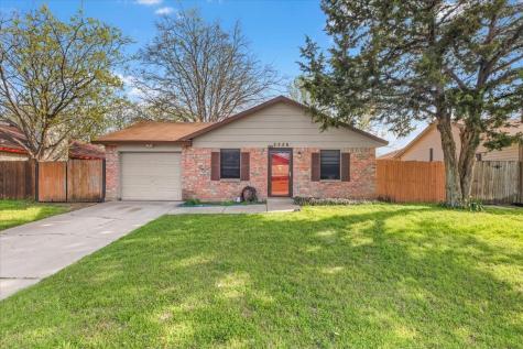 2528 Navasota Circle Fort Worth TX 76131