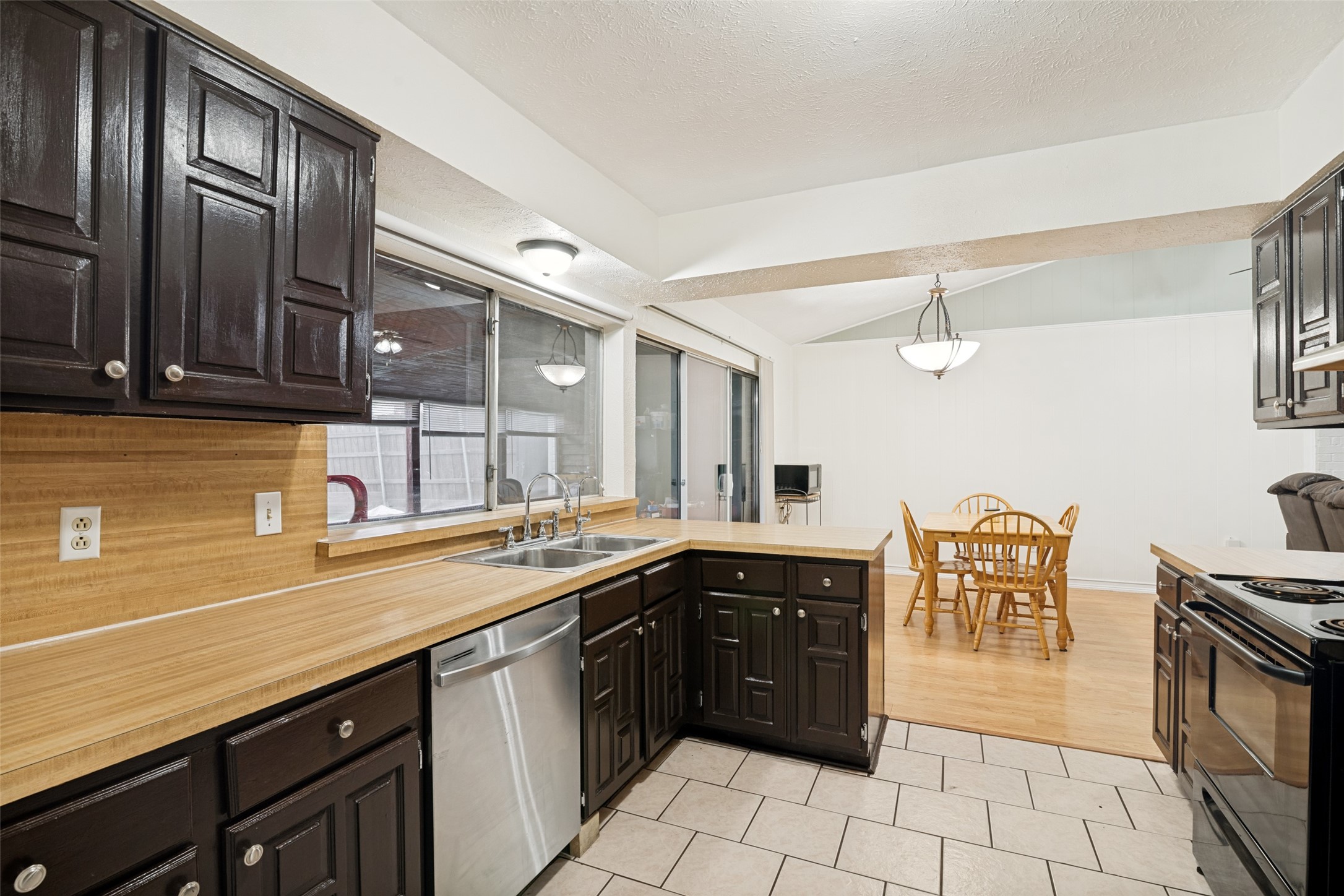 1102 Alexandria Avenue Garland TX 75040