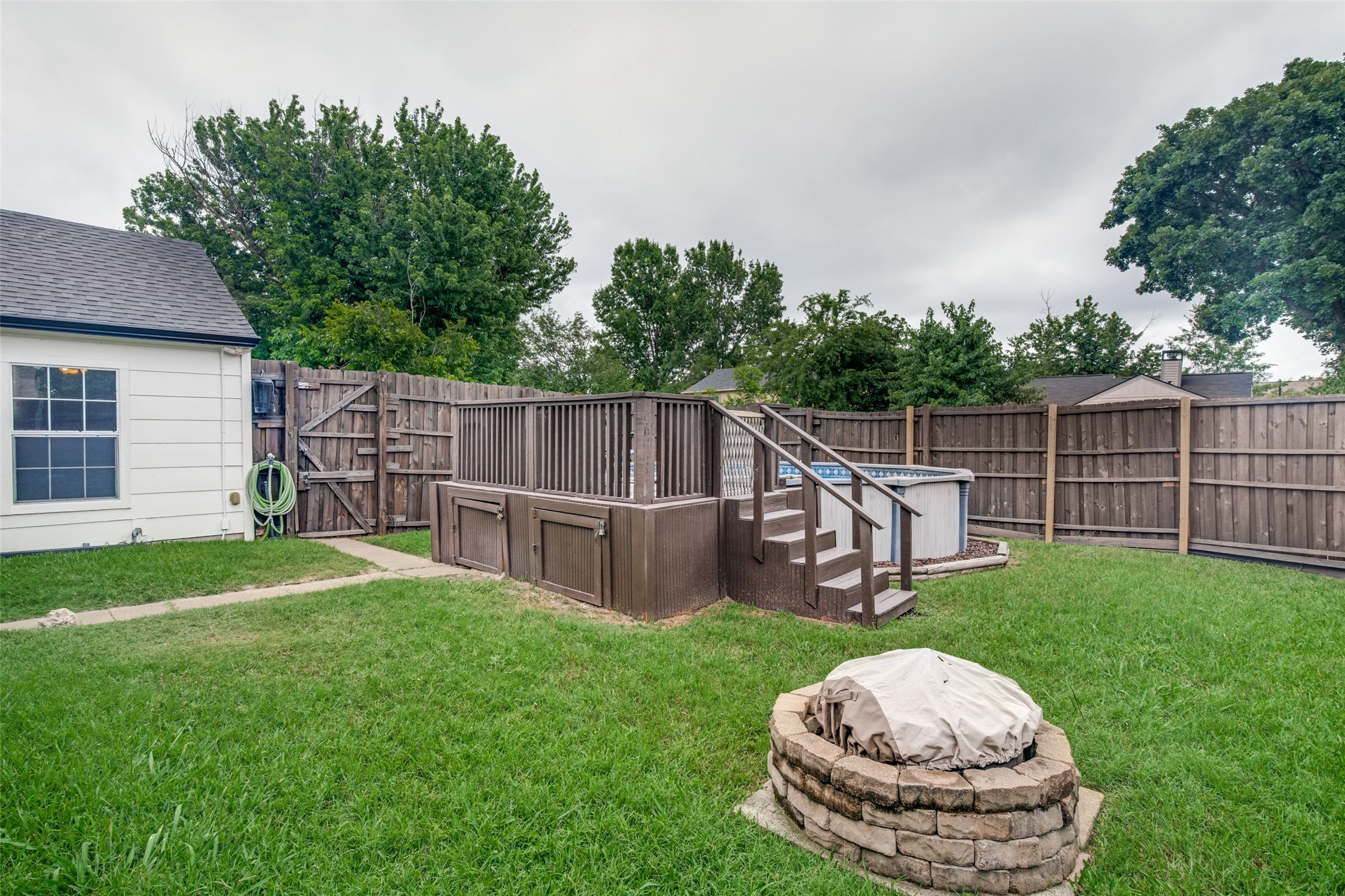 1102 Alexandria Avenue Garland TX 75040