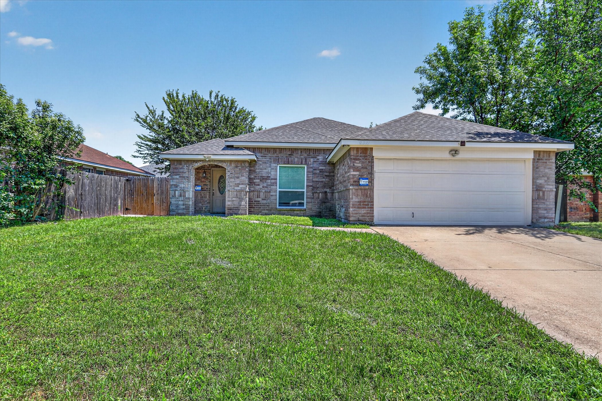 6021 Hartman Road Forest Hill TX 76119