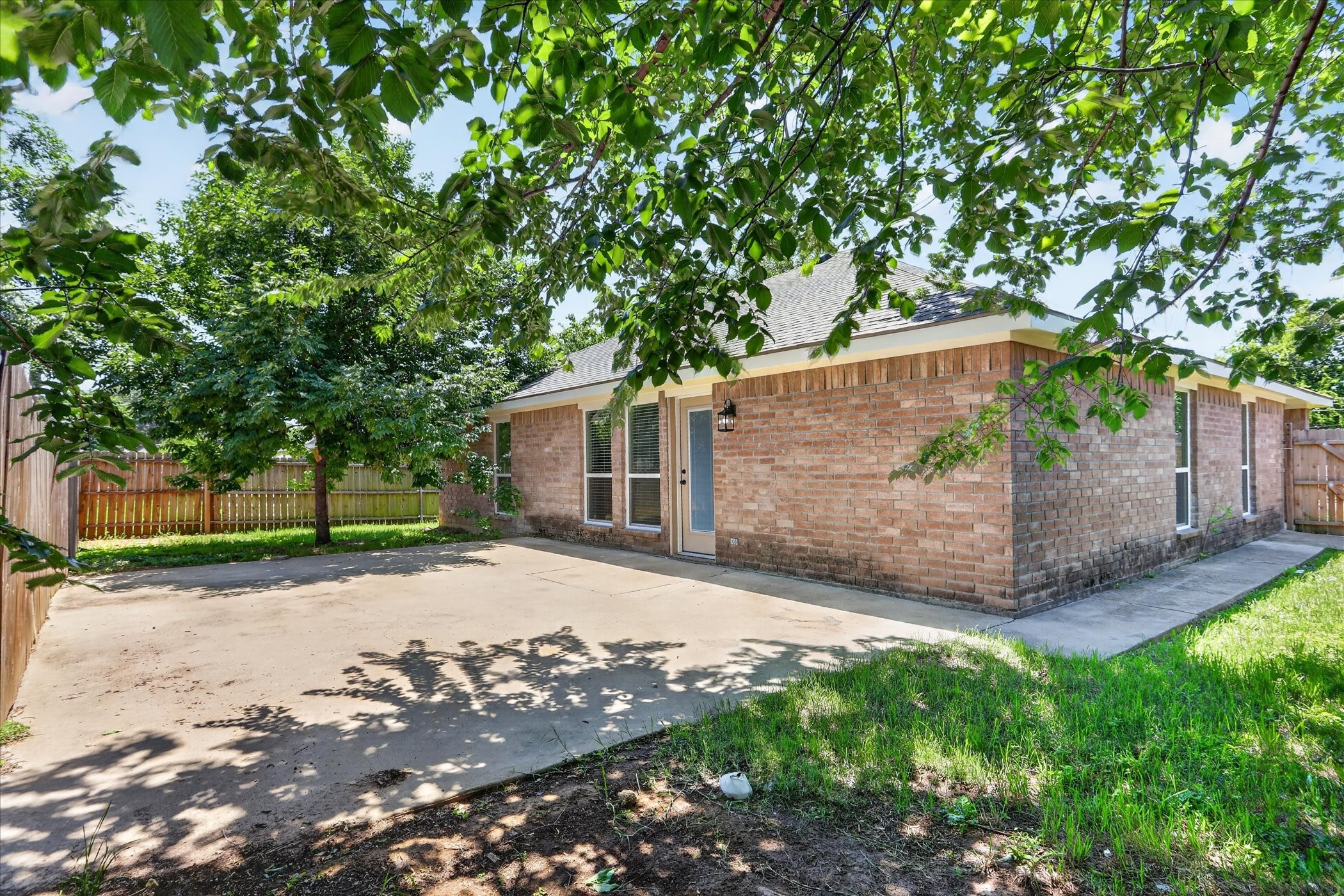 6021 Hartman Road Forest Hill TX 76119