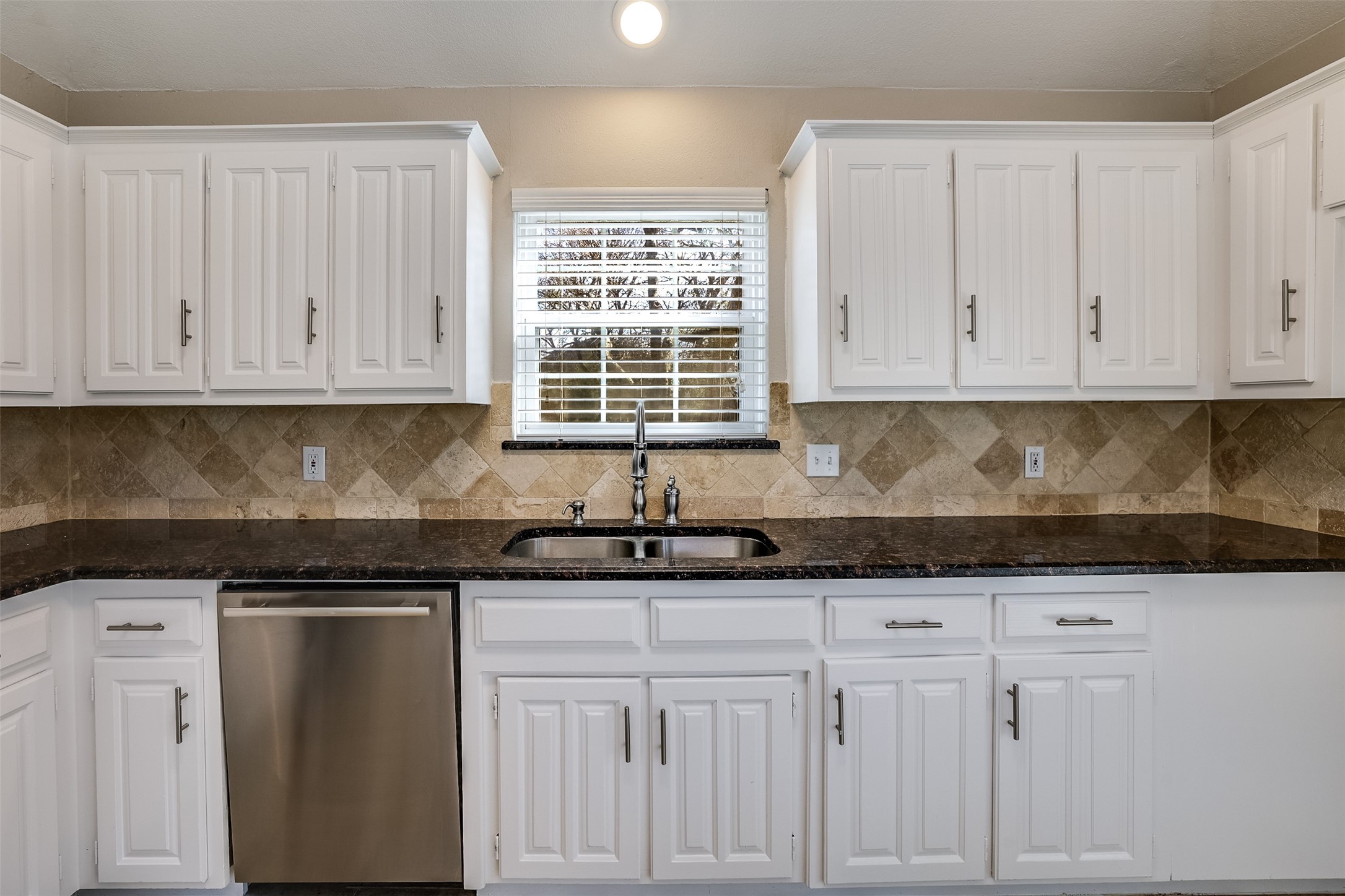 4129 Hackmore Loop Irving TX 75061