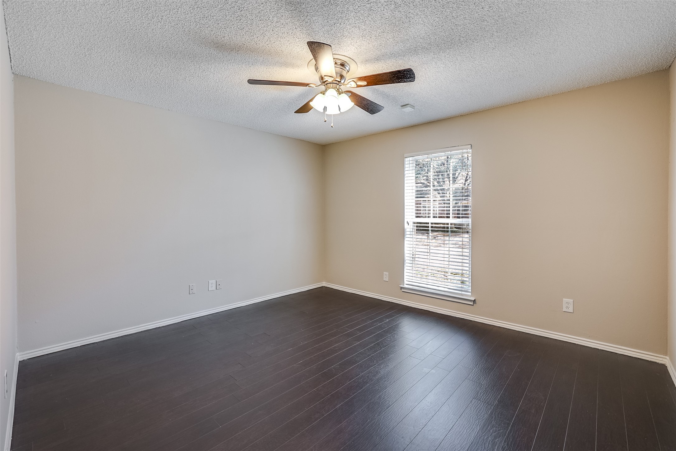 4129 Hackmore Loop Irving TX 75061