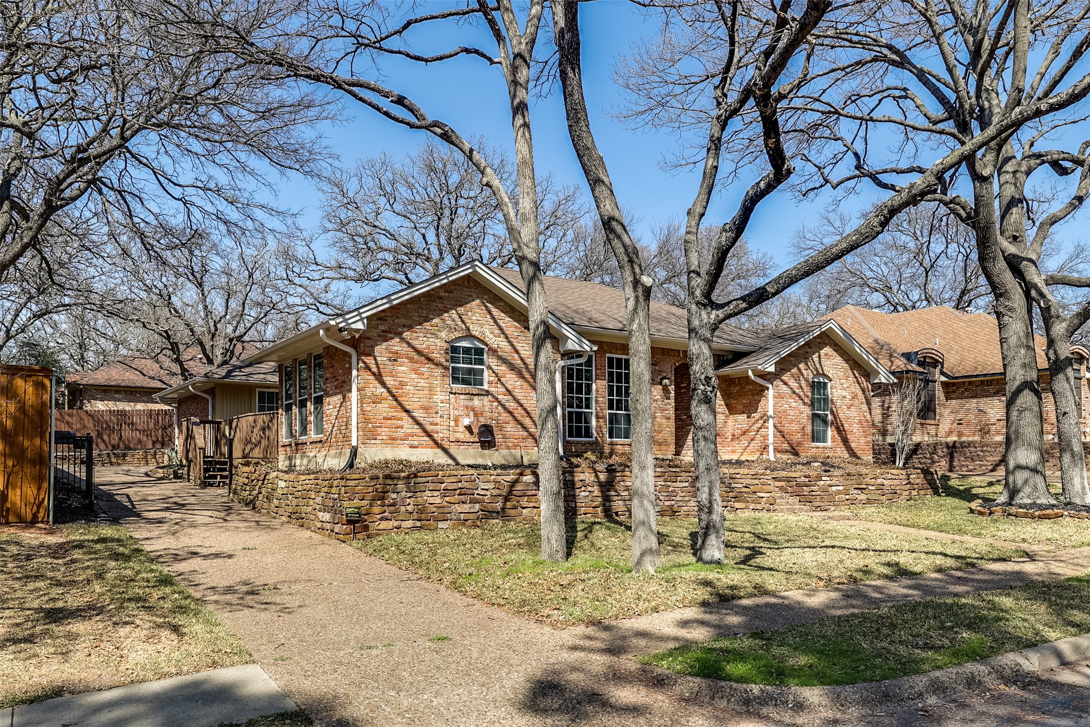4129 Hackmore Loop Irving TX 75061