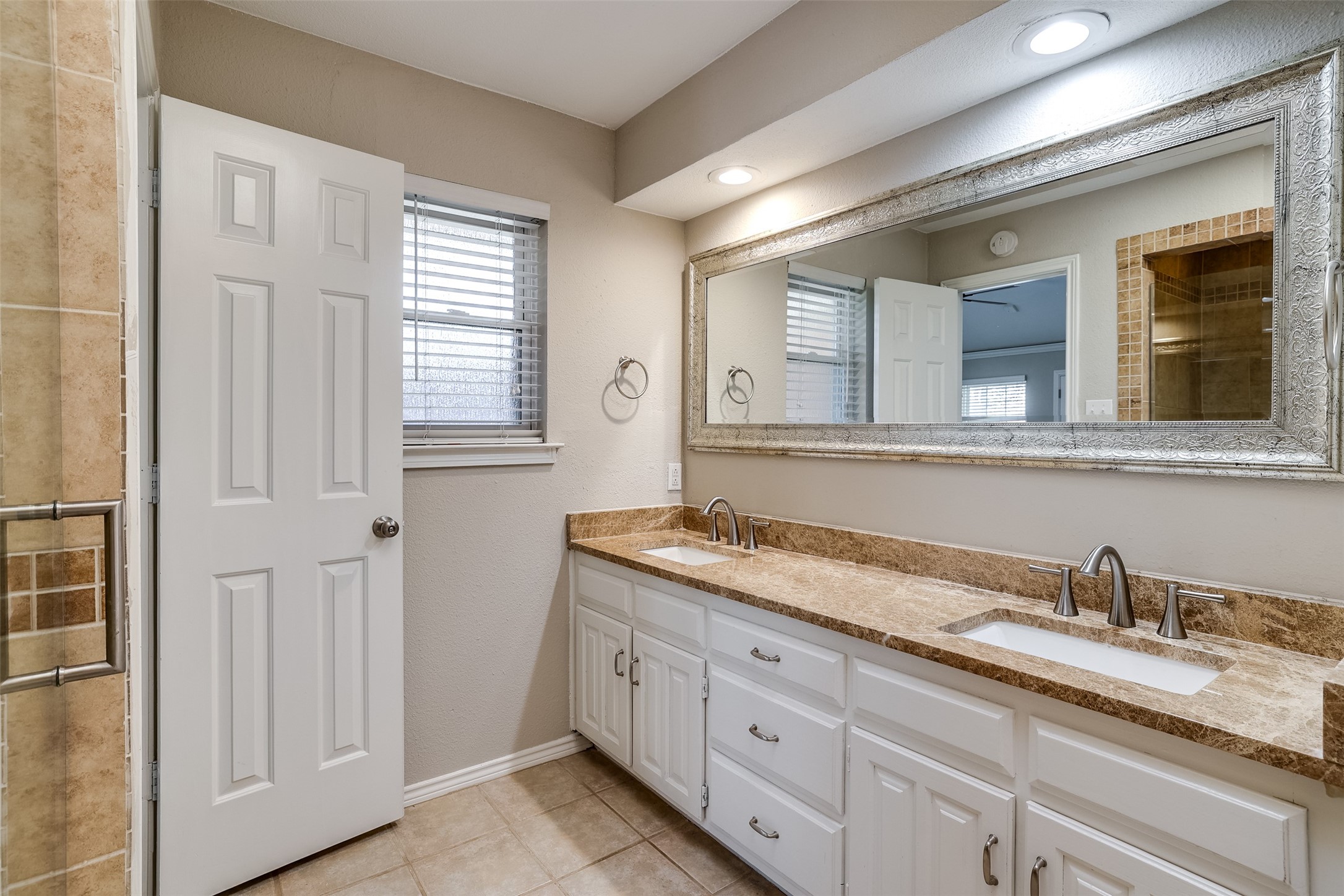 4129 Hackmore Loop Irving TX 75061
