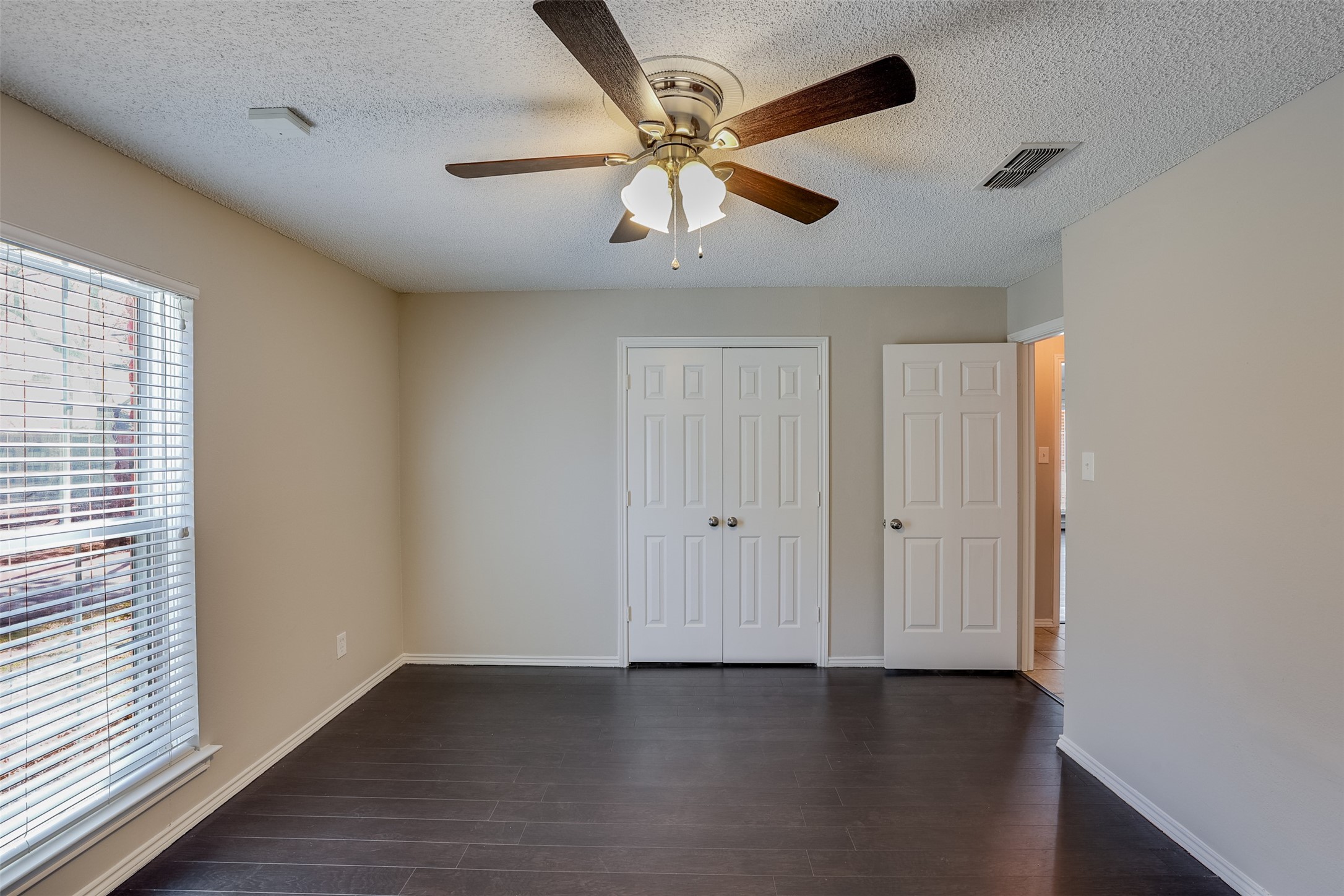 4129 Hackmore Loop Irving TX 75061
