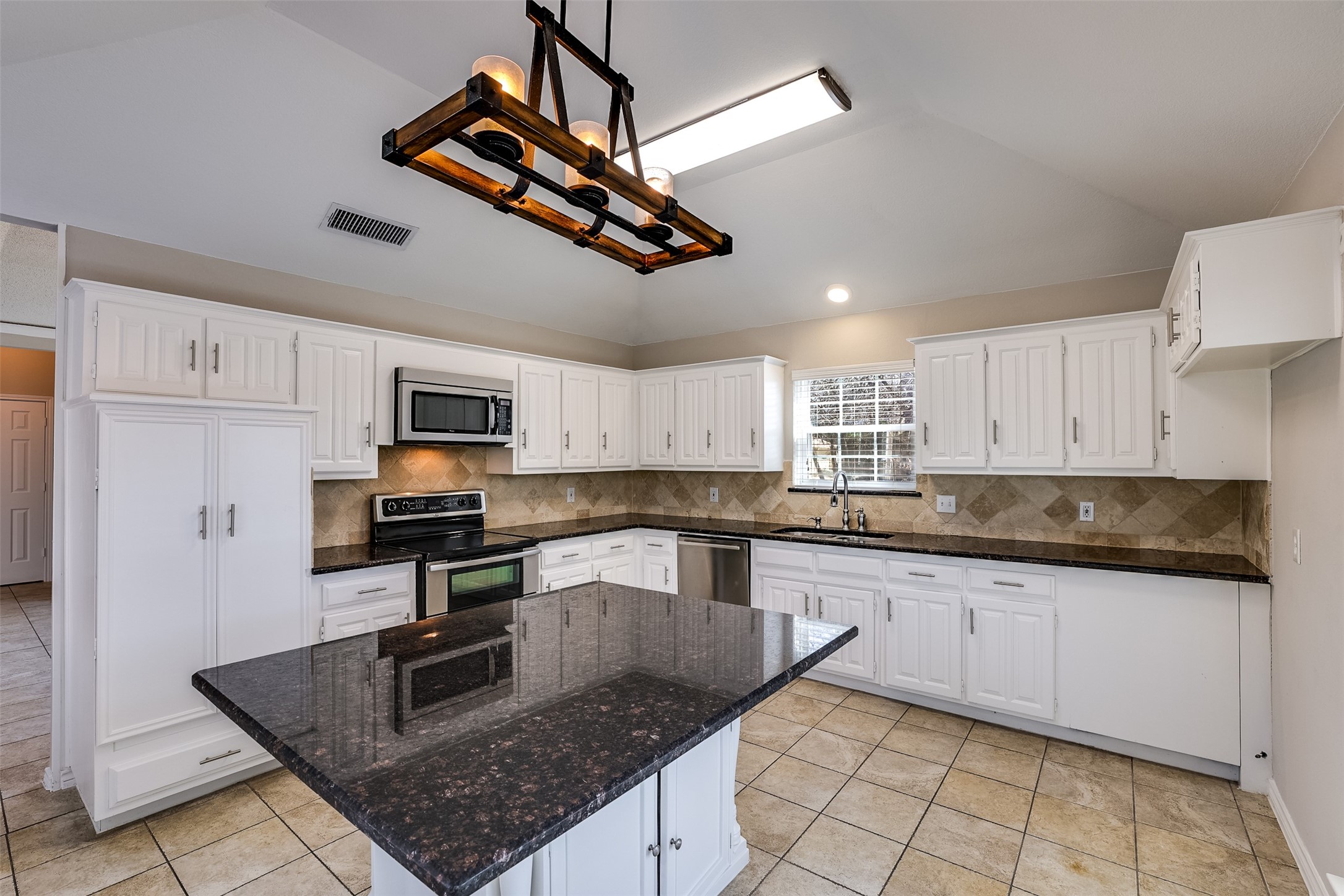 4129 Hackmore Loop Irving TX 75061