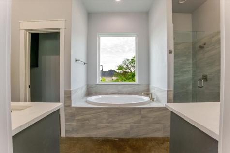 1040 Pioneer Crossing Weatherford TX 76088