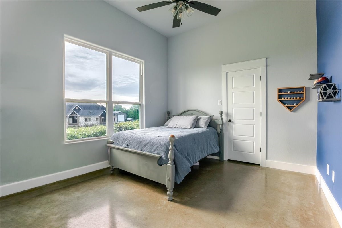 1040 Pioneer Crossing Weatherford TX 76088