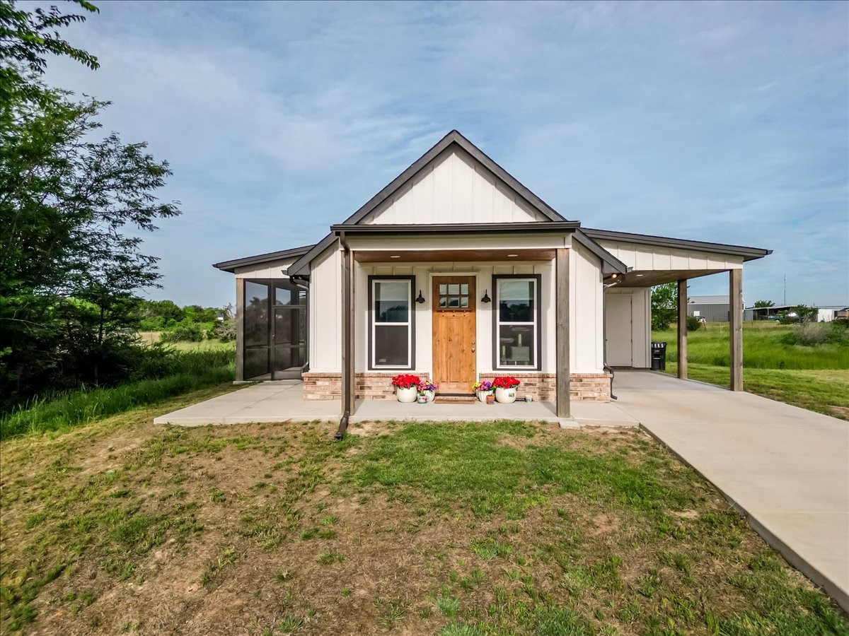 1040 Pioneer Crossing Weatherford TX 76088
