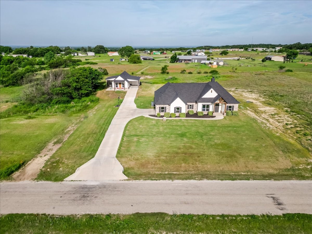 1040 Pioneer Crossing Weatherford TX 76088