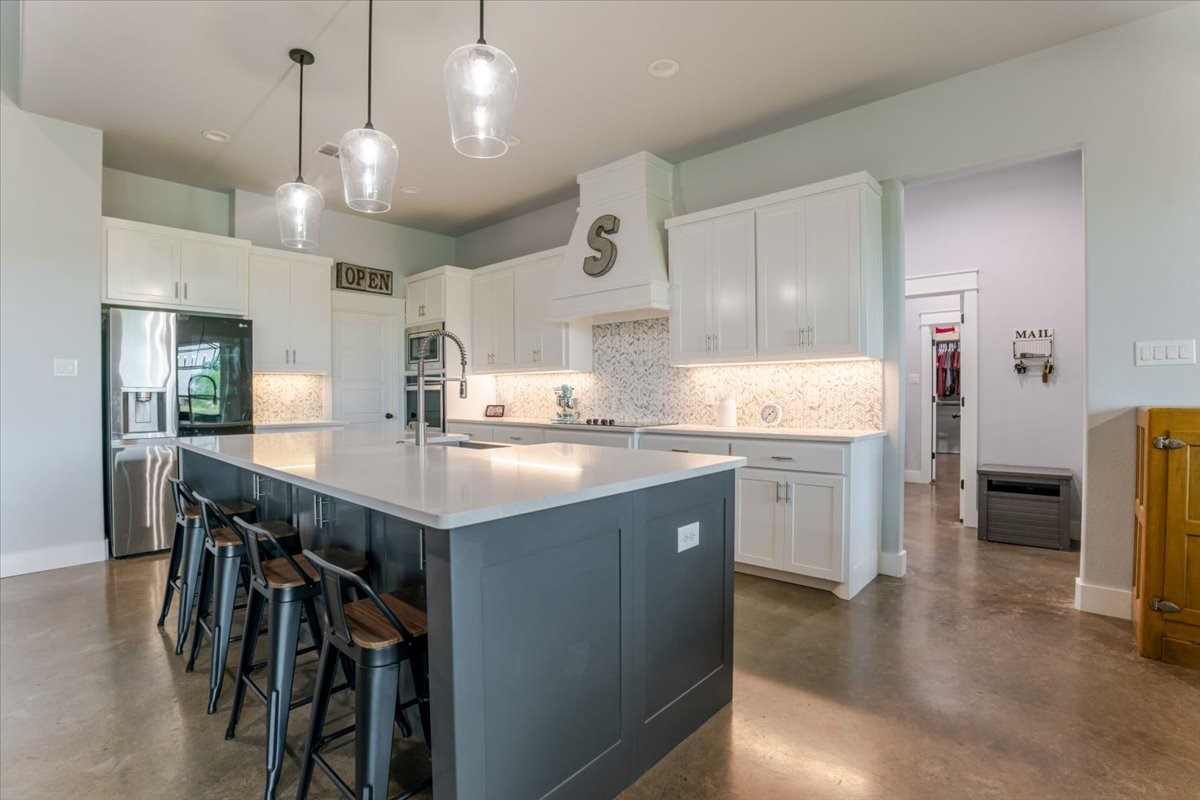 1040 Pioneer Crossing Weatherford TX 76088