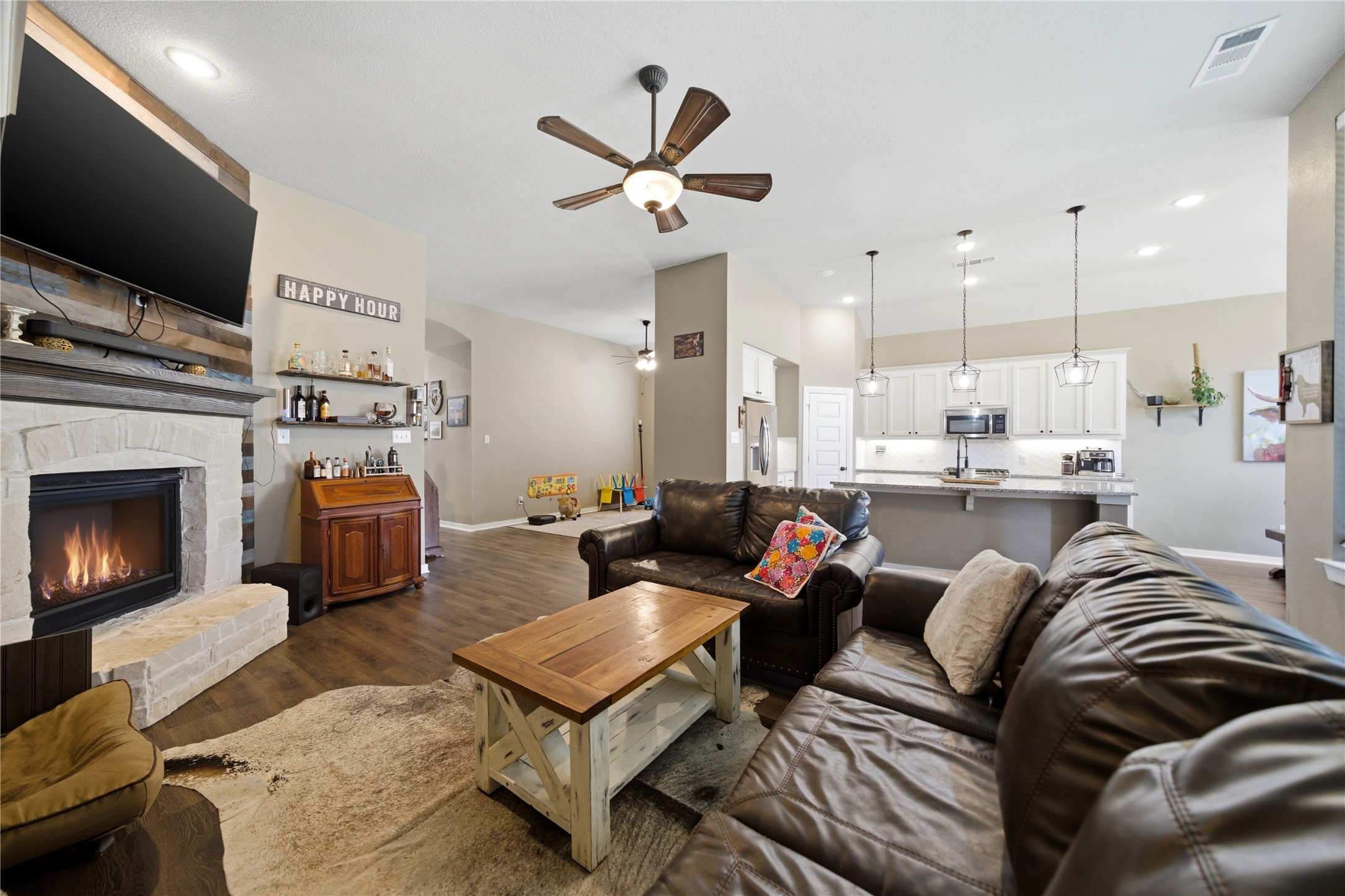 2127 Mossbrook Drive Royse City TX 75189