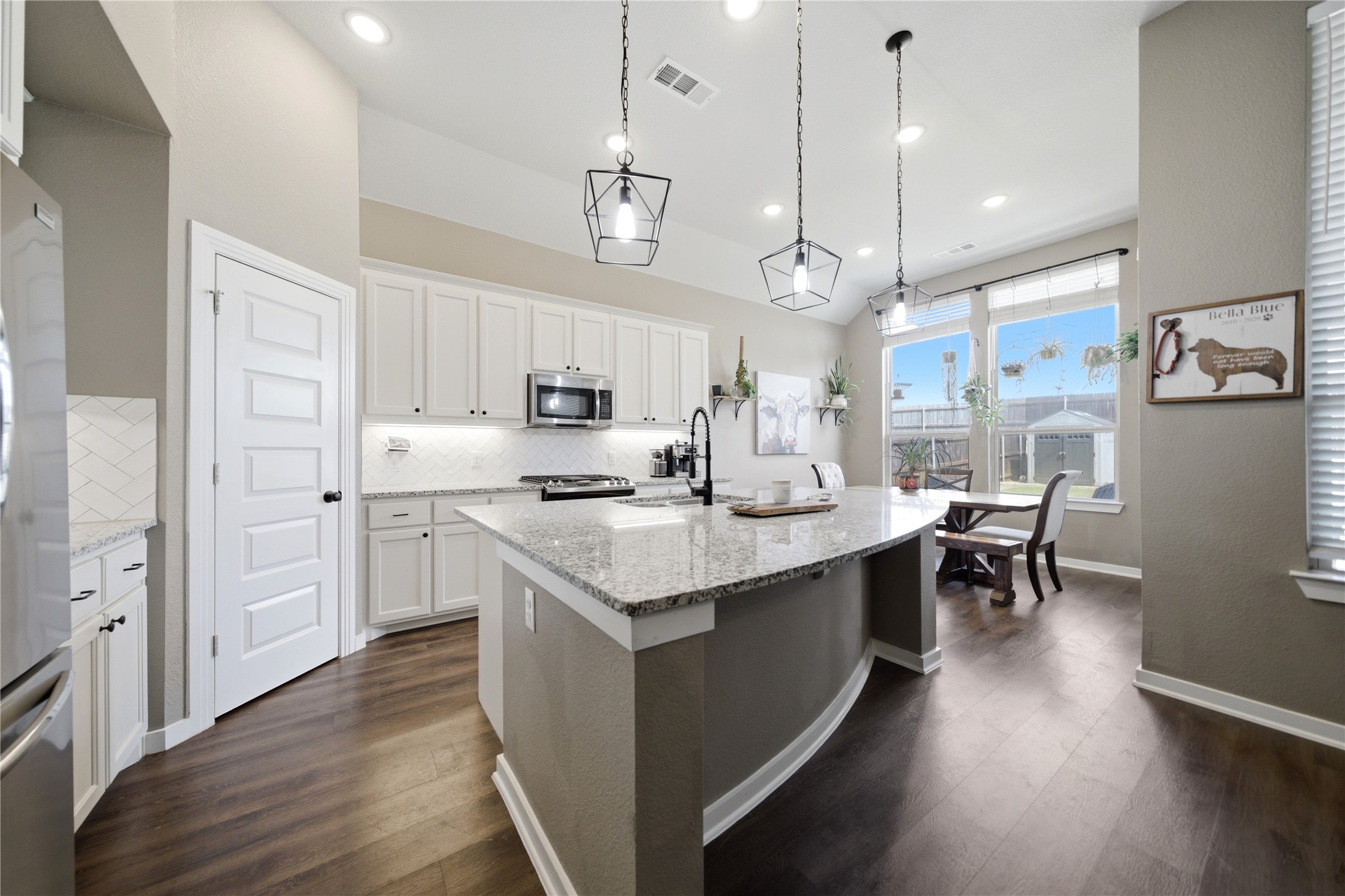 2127 Mossbrook Drive Royse City TX 75189