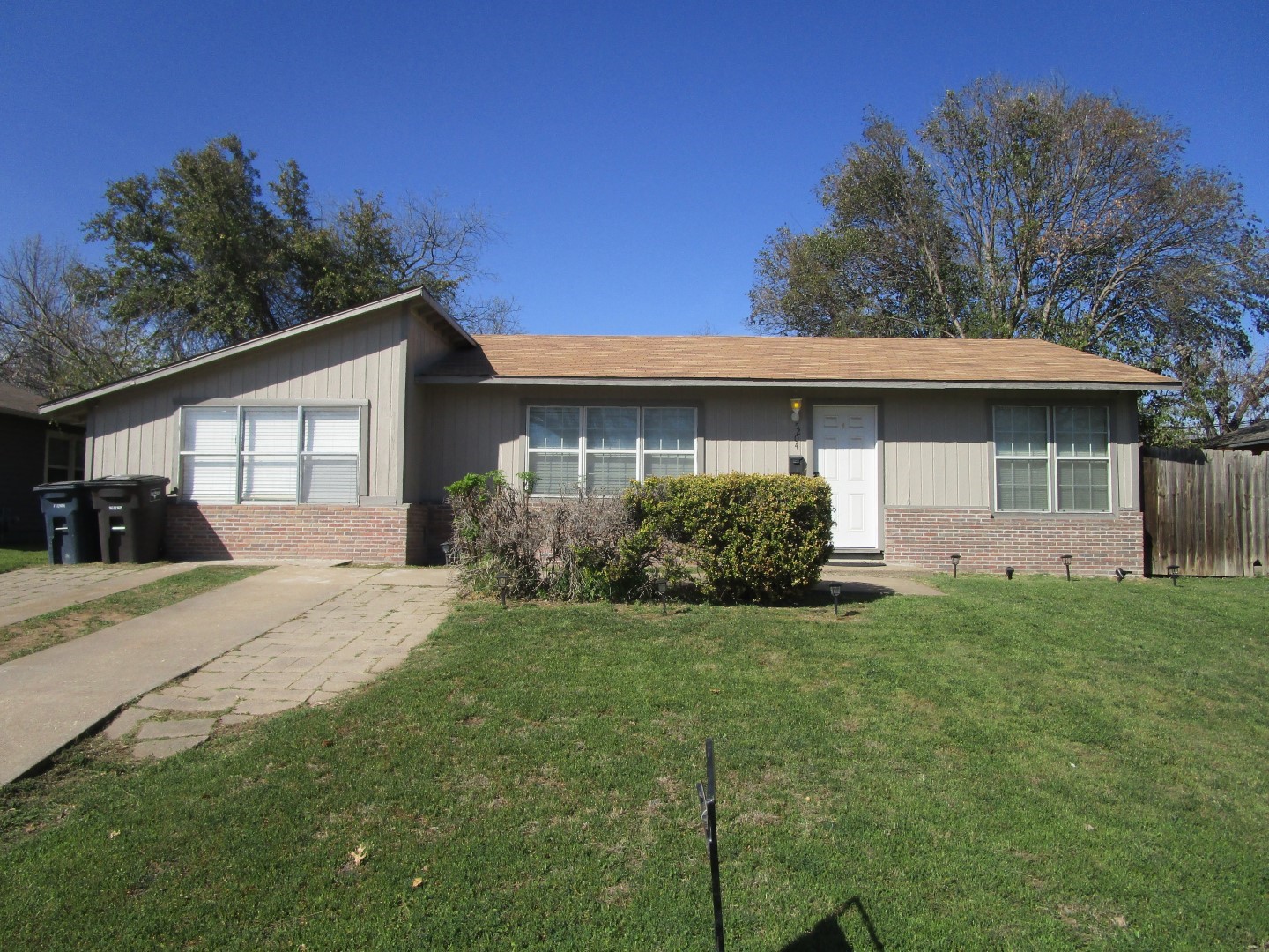 5204 Curzon Avenue Fort Worth TX 76107